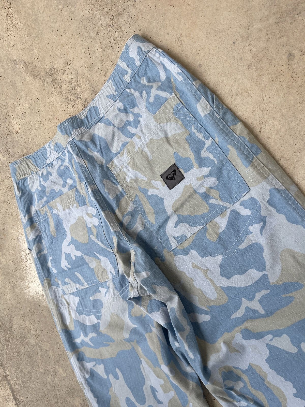 Japanese Brand × Quiksilver Vintage Y2K Quicksilver X Roxy Camouflage Pants Size US 32 / EU 48 - 7 Thumbnail