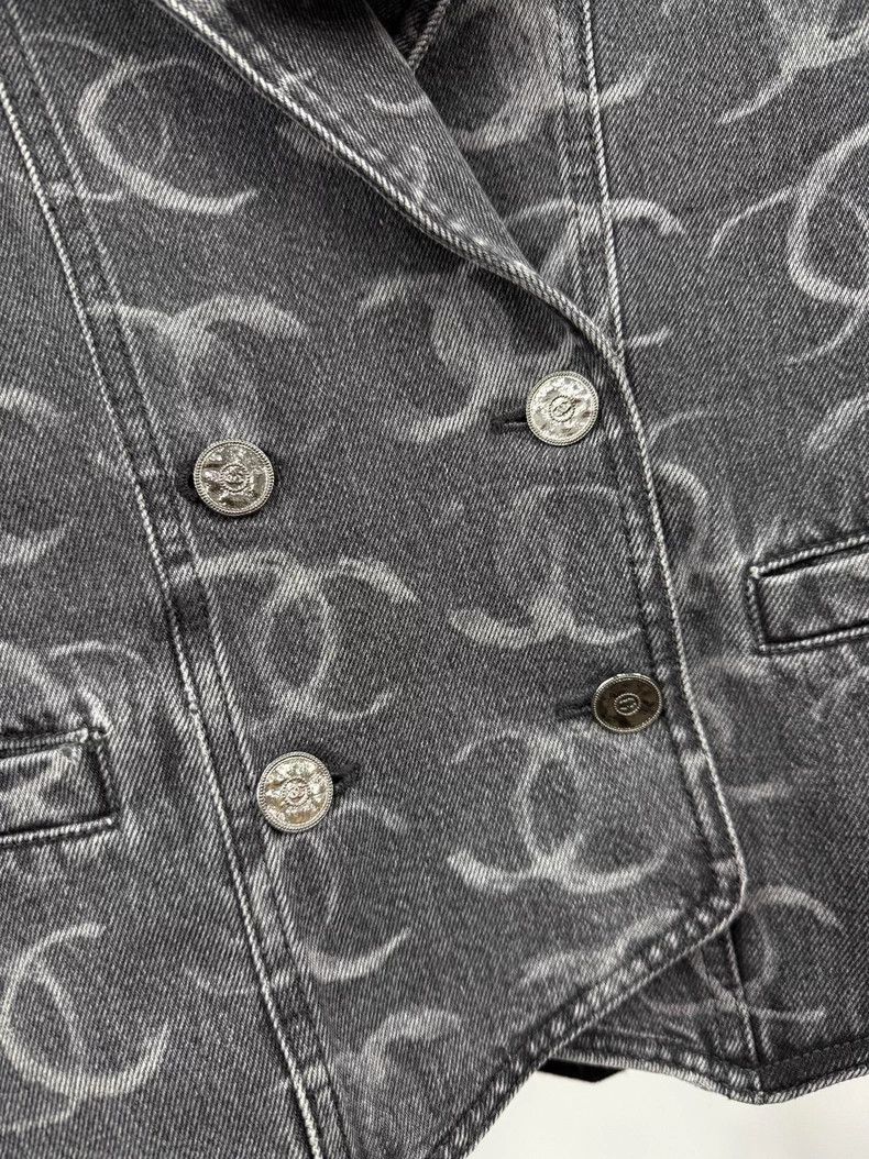Chanel Chanel Black full logo denim jacket Size XS / US 0-2 / IT 36-38 - 2 Thumbnail