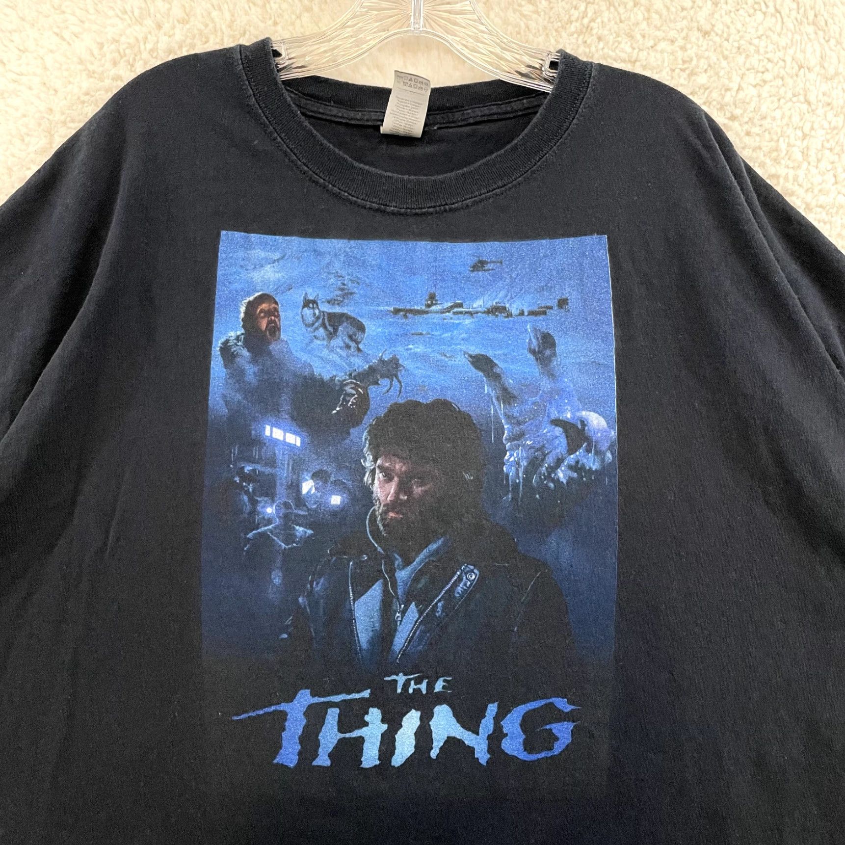 Vintage VINTAGE The Thing T-Shirt 4XL XXXXL Horror Sci-Fi Movie Promo John Carpenter Mens Graphic Tee Black Cotton Short Sleeve Size US XXL / EU 58 / 5 - 3 Thumbnail
