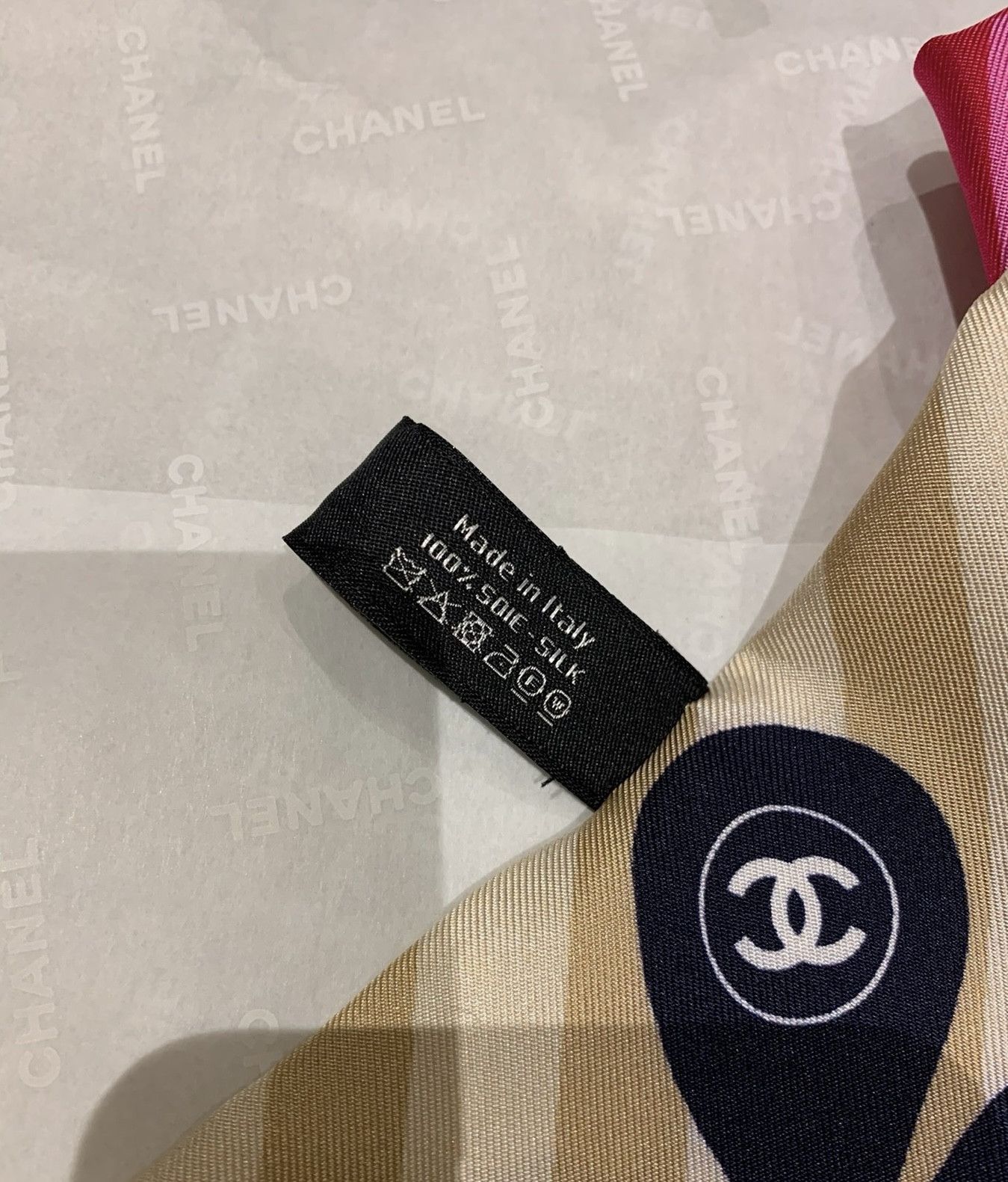 Chanel Chanel 23c Scrunchie Scarf Hair Tie Size ONE SIZE - 3 Thumbnail