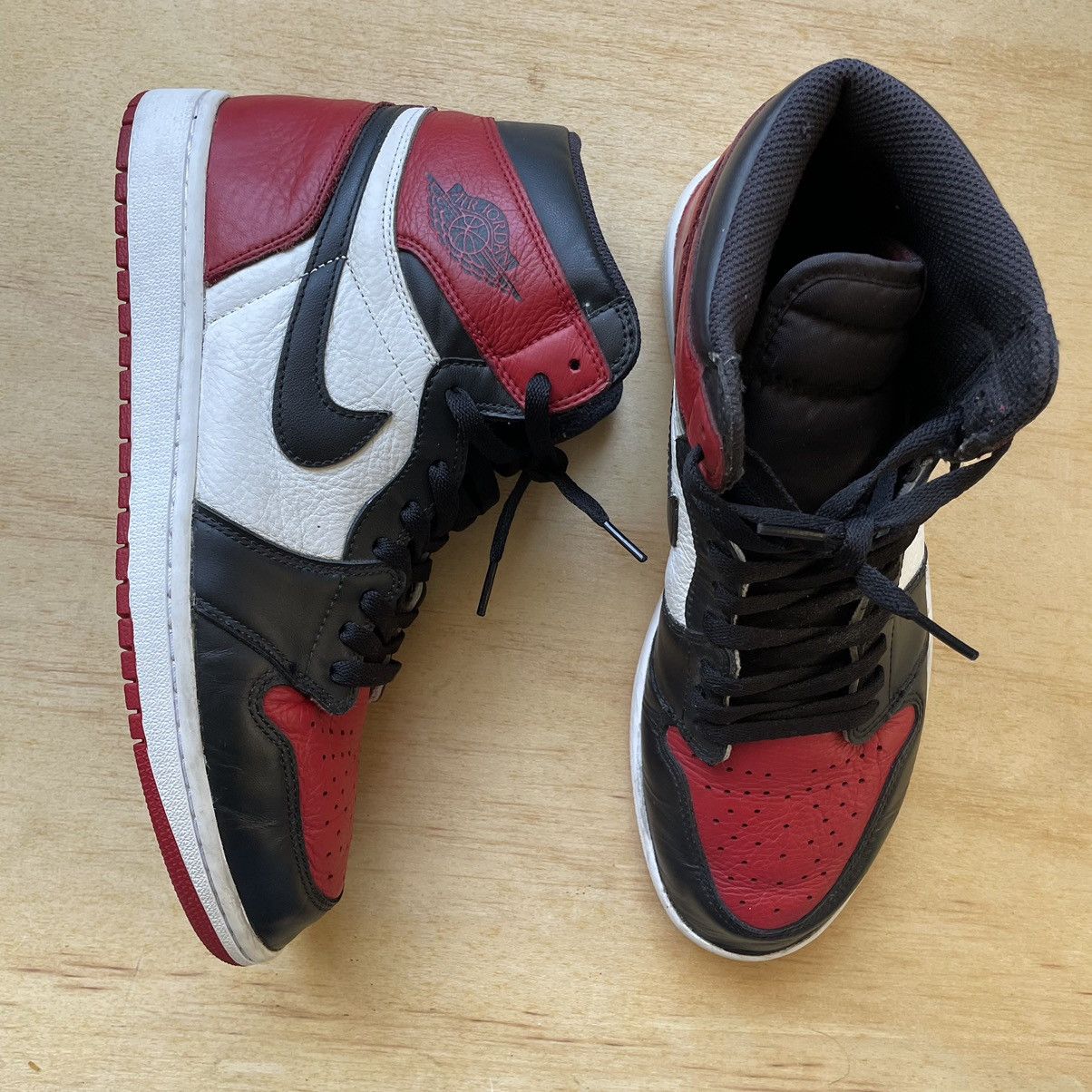 Jordan Brand Air Jordan 1 'Bred Toe' Size US 12 / EU 45 - 7 Thumbnail