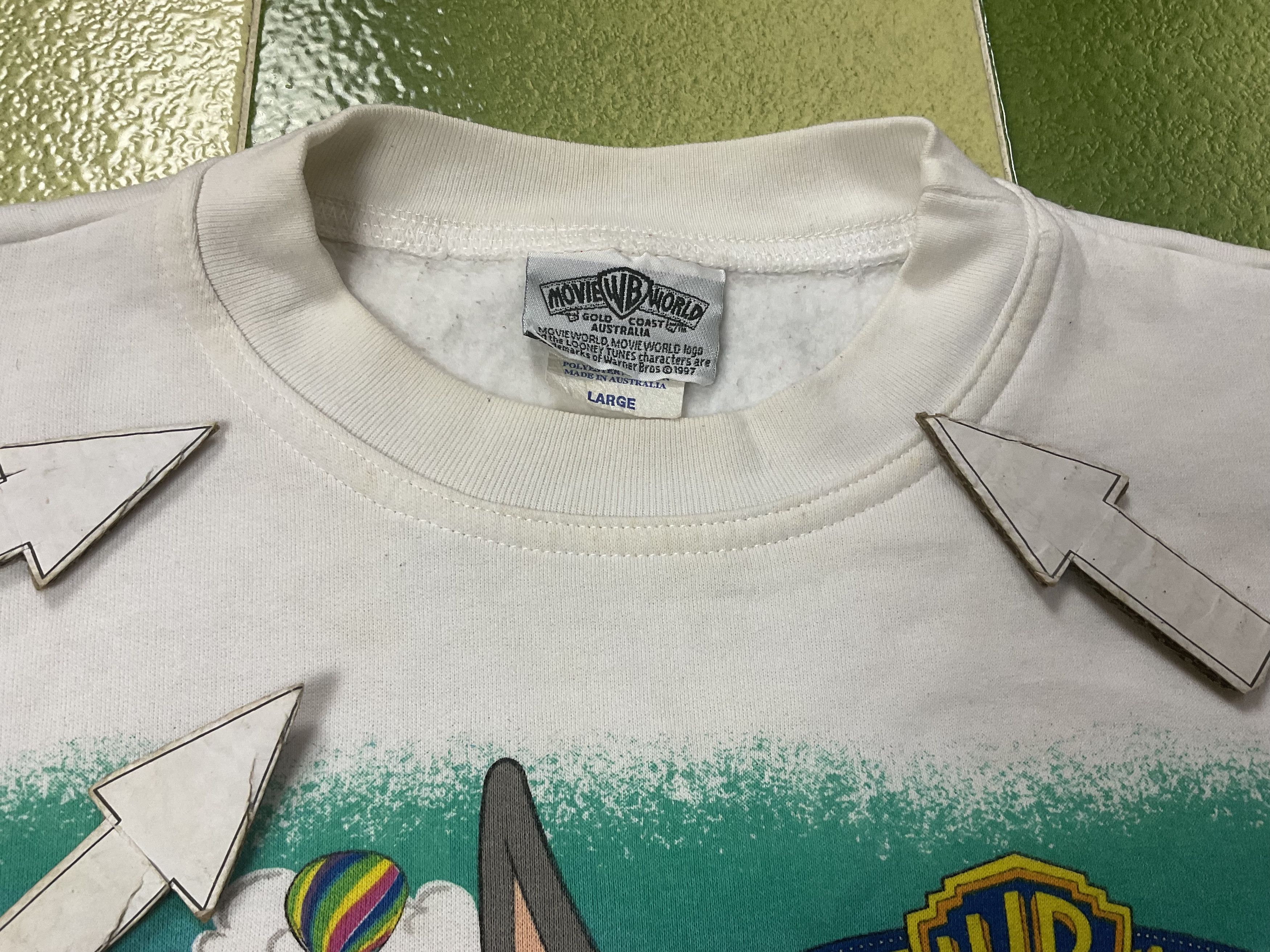 Cartoon Network Vintage 90s Looney Tunes Bugs Bunny Australia Sweatshirt Size US L / EU 52-54 / 3 - 7 Thumbnail