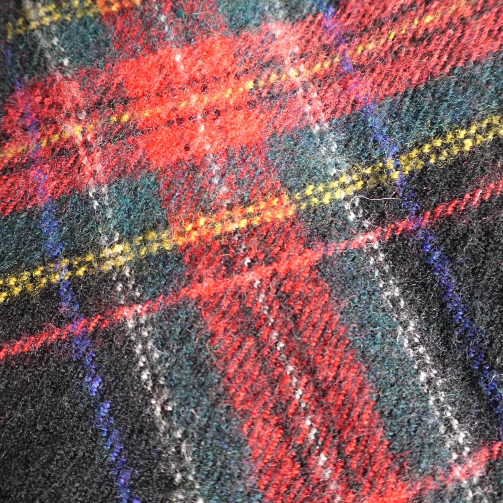 Vintage L.L. Bean Jacket Womens 14 Black Red Plaid Wool Merrimac Stewart Virgin Wool 100% Wool Long Sleeve Button Closure Mid-Length Womens Hanbook Size XL / US 12-14 / IT 48-50 - 3 Thumbnail