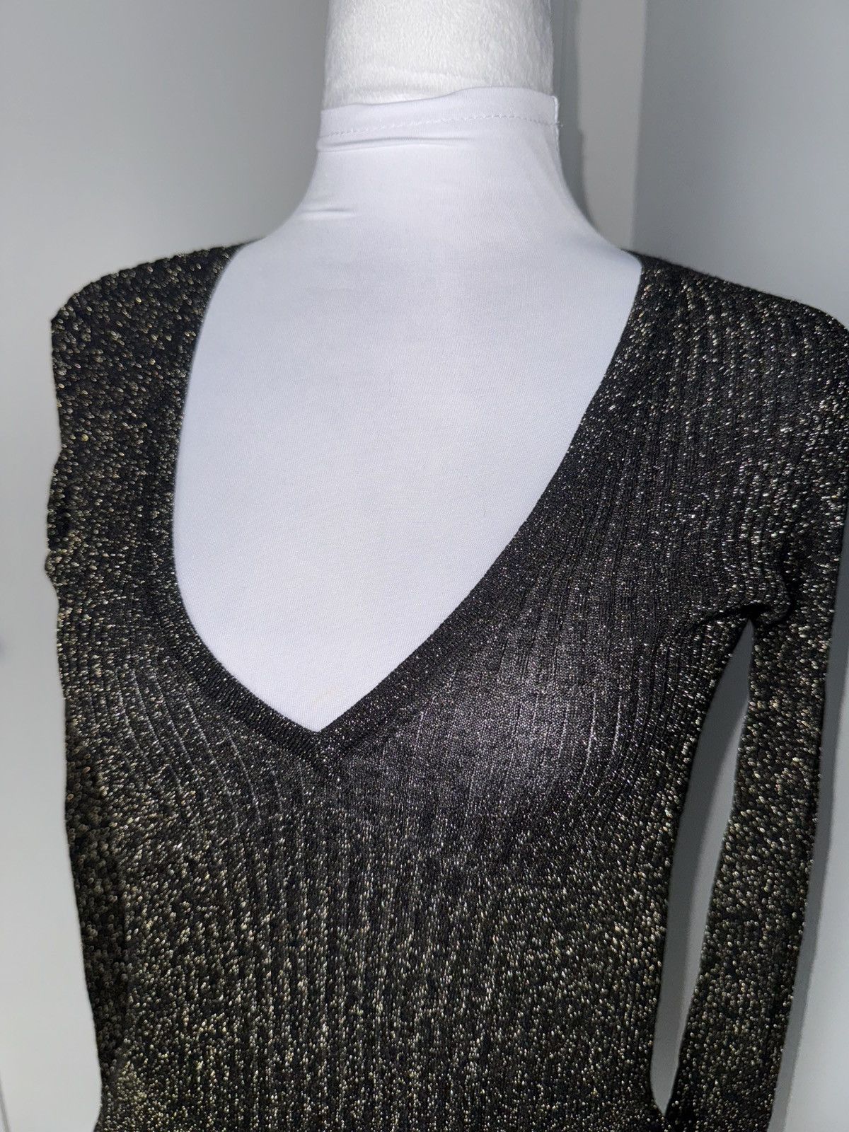 Veronica Beard Veronica Beard Esmeralda Metallic V-Neck Top/ SMALL Size S / US 4 / IT 40 - 3 Thumbnail