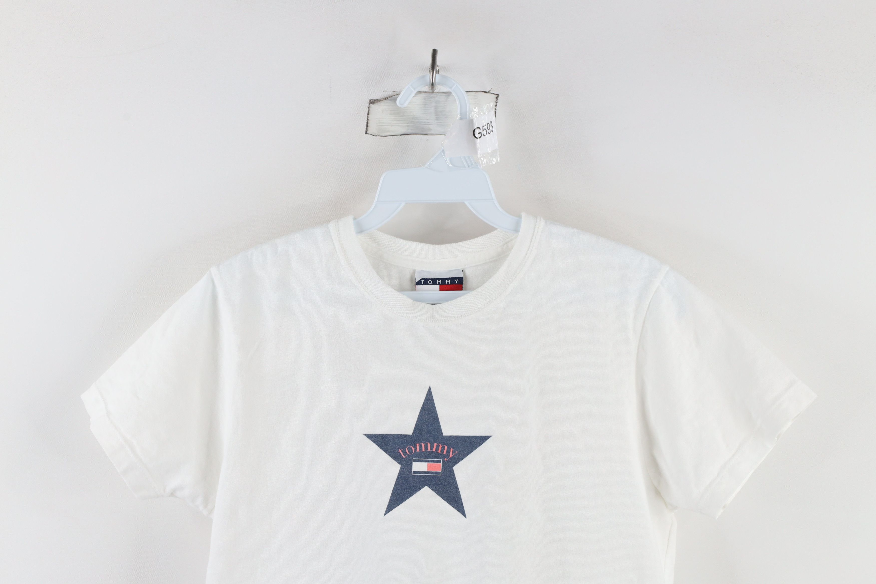 Tommy Hilfiger × Vintage Vintage 90s Tommy Hilfiger Out Star Cropped T-Shirt USA Size M / US 6-8 / IT 42-44 - 2 Thumbnail