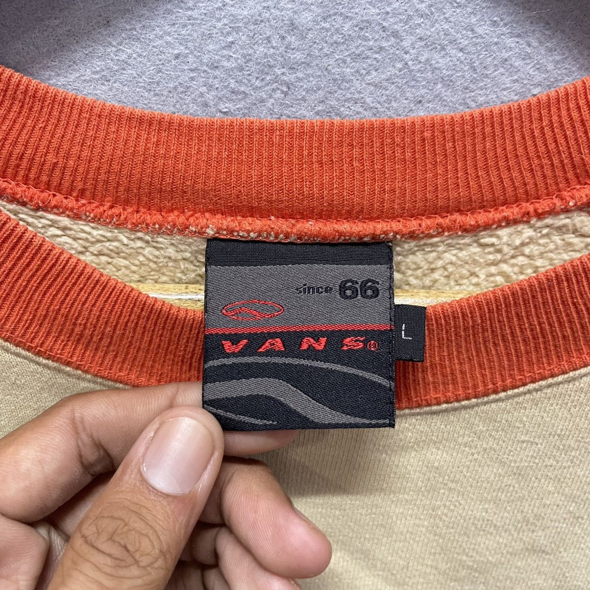 Vans Vintage 90s Vans Orange Raglan Sweatshirt L Size US L / EU 52-54 / 3 - 7 Thumbnail
