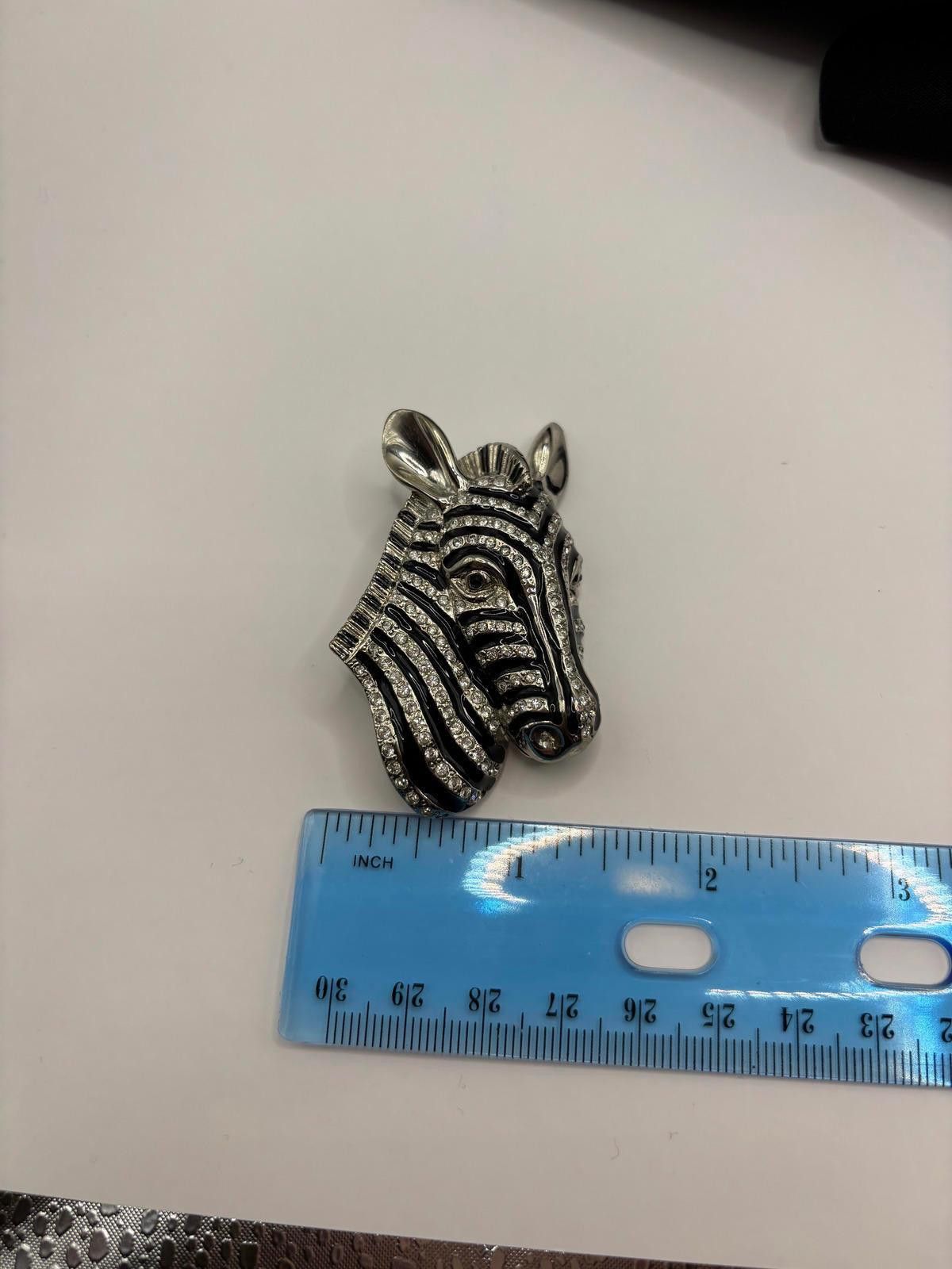 Vintage Butler Signed Vintage Zebra Head Brooch Rhinestones Enamel Size ONE SIZE - 6 Thumbnail