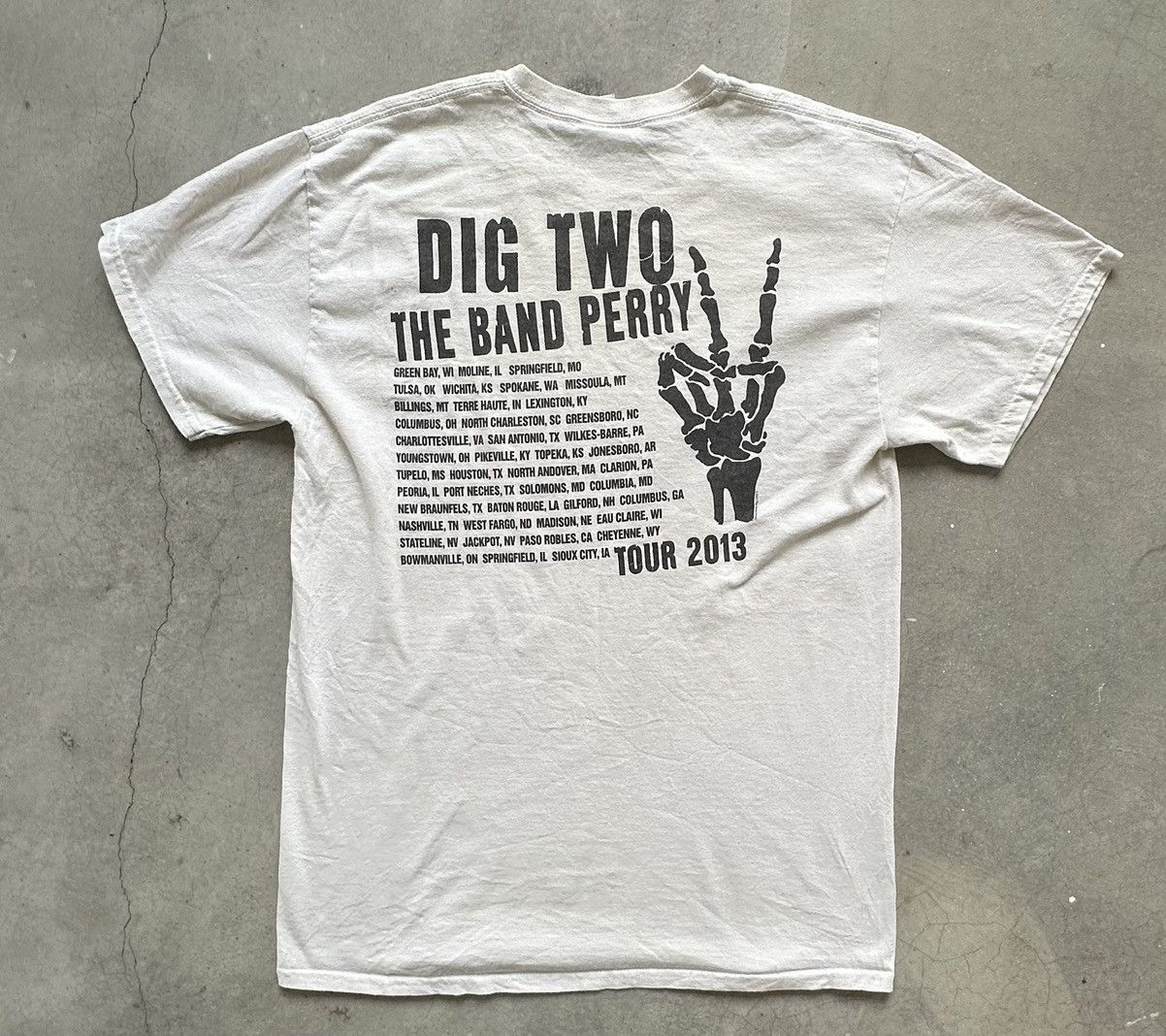 Band Tees × Vintage VINTAGE DIG TWO THE BAND PERRY TOUR TEE Size US M / EU 48-50 / 2 - 4 Thumbnail