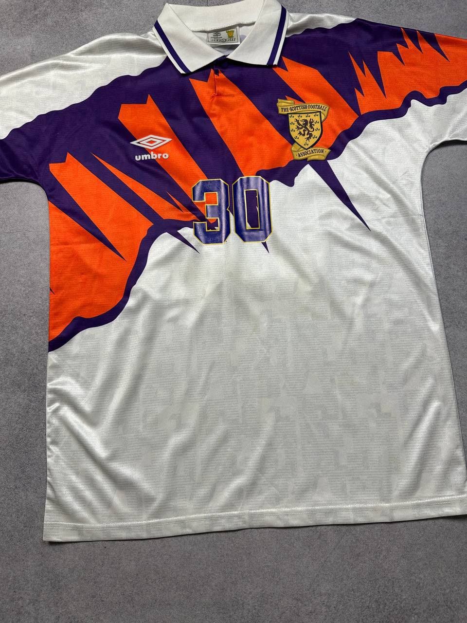 Umbro Vintage Umbro Scotland Jersey, Size L – Classic Football tee Size US L / EU 52-54 / 3 - 4 Thumbnail
