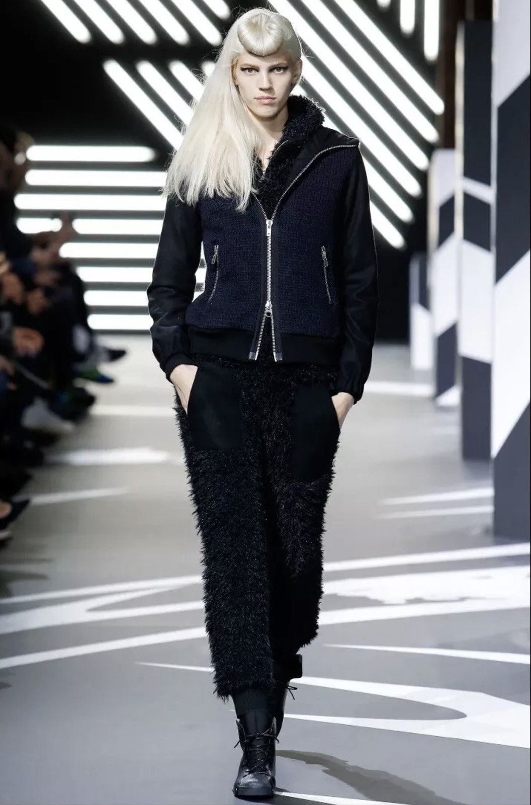 Y-3 Y-3 Archive - Fuzzy Shorts • runway collection Size 30" / US 8 / IT 44 - 3 Thumbnail