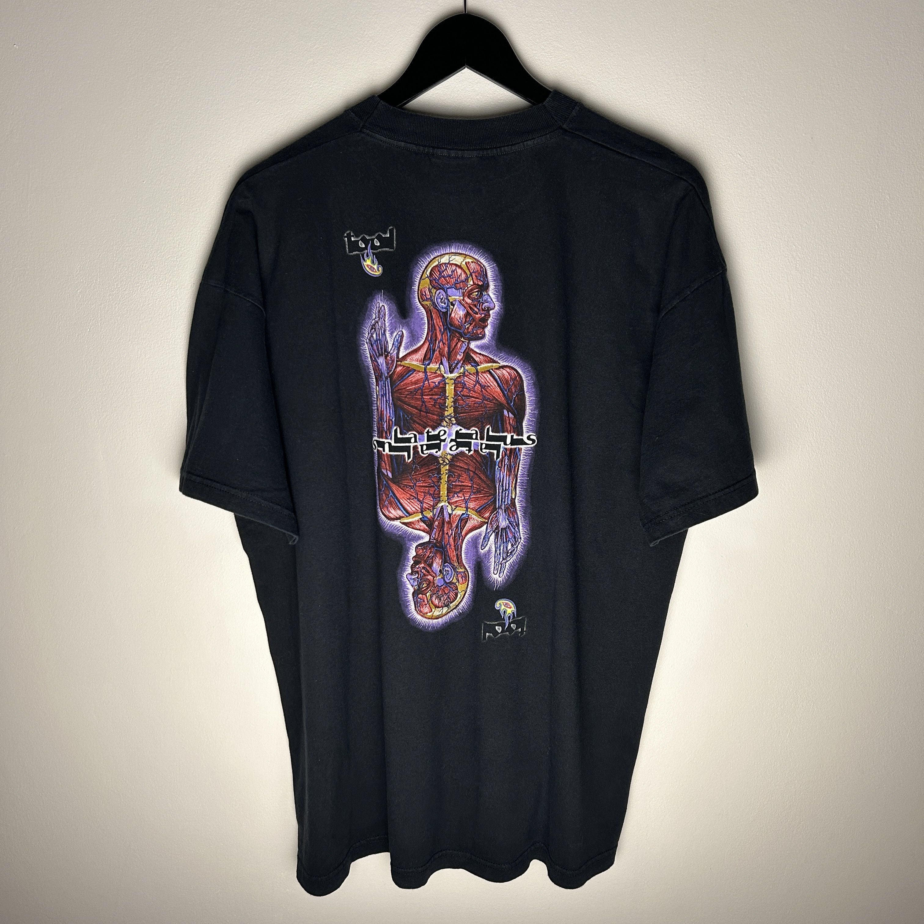 Band Tees Vintage Tool Lateralus 2001 Band T-shirt Size US XL / EU 56 / 4 - 1 Thumbnail