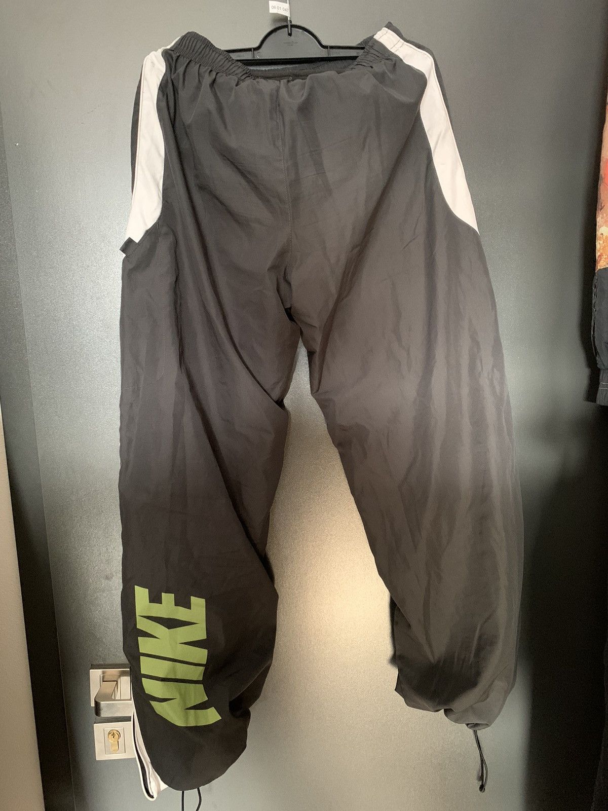 Nike Nike pant Size US 30 / EU 46 - 2 Thumbnail