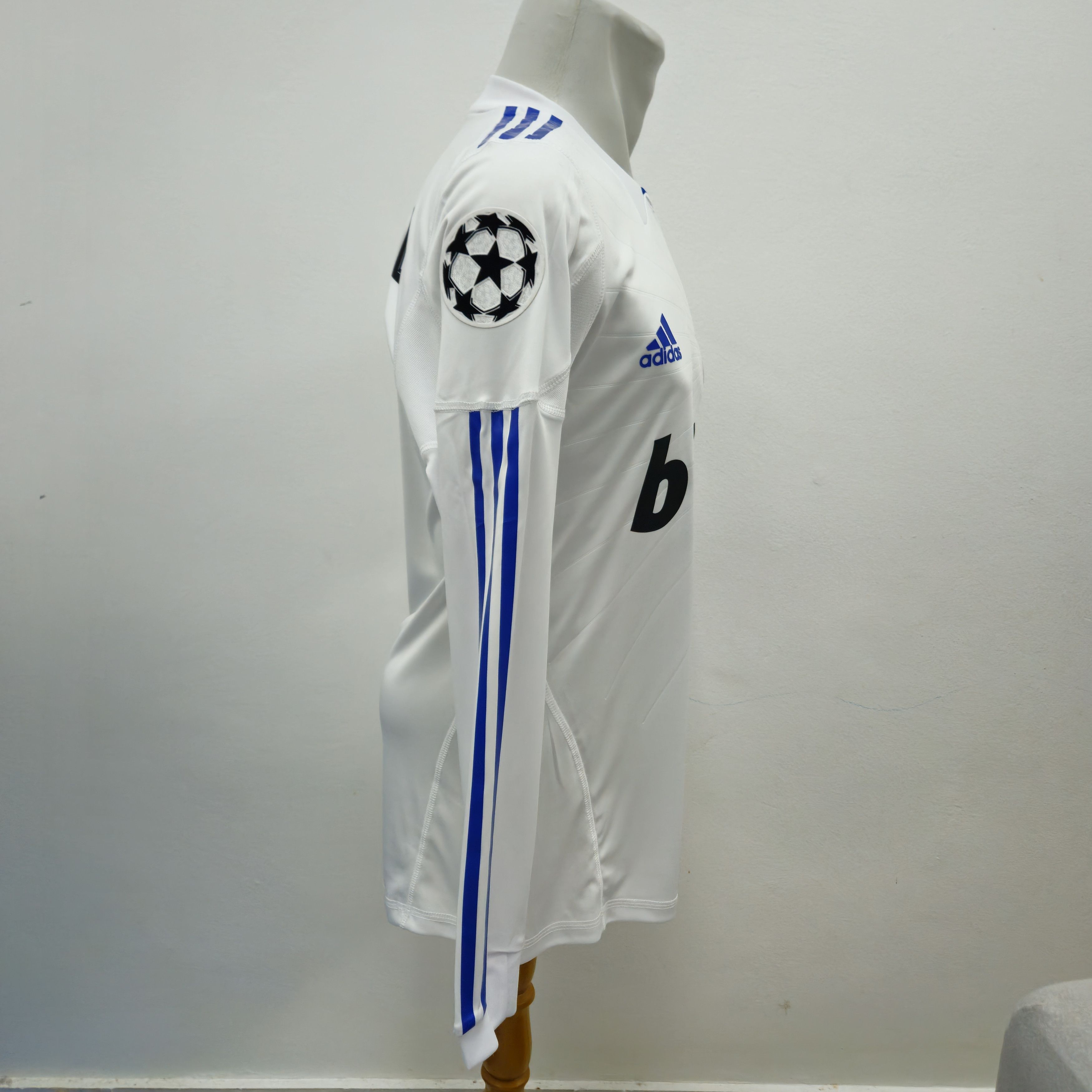Other Real Madrid Home 2010/11 Ronaldo UCL Long Sleeve Formotion Size US M / EU 48-50 / 2 - 6 Thumbnail