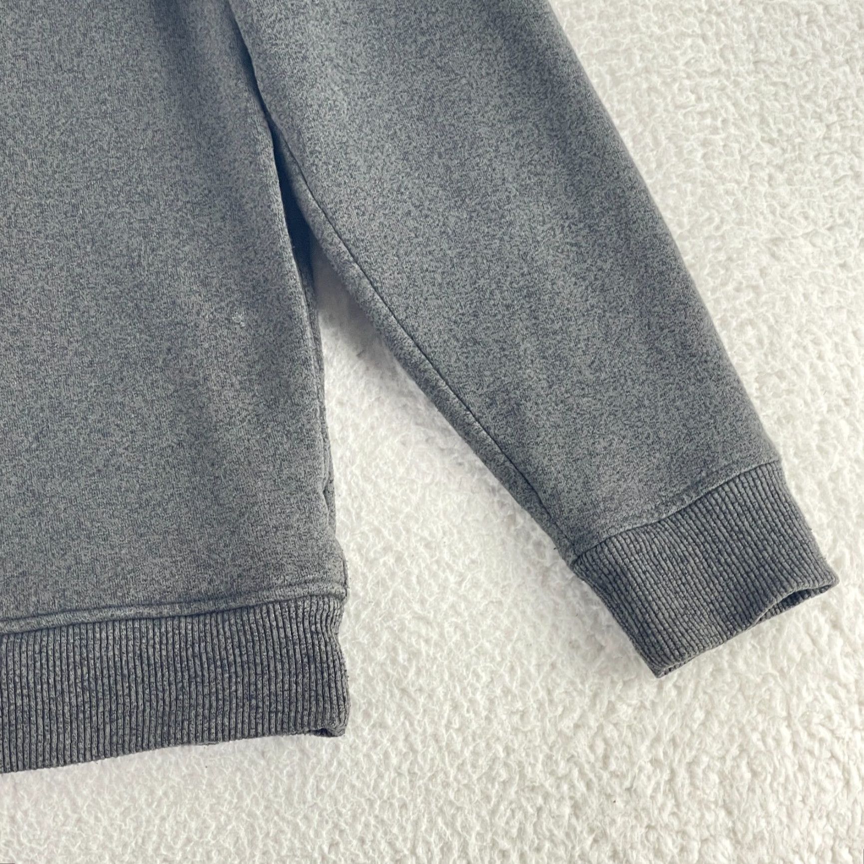 TravisMathew Travis Mathew Sweater Mens Large Gray 1/4 Button Mock Neck Long Sleeve Pullover Casual Knit Size US L / EU 52-54 / 3 - 4 Thumbnail