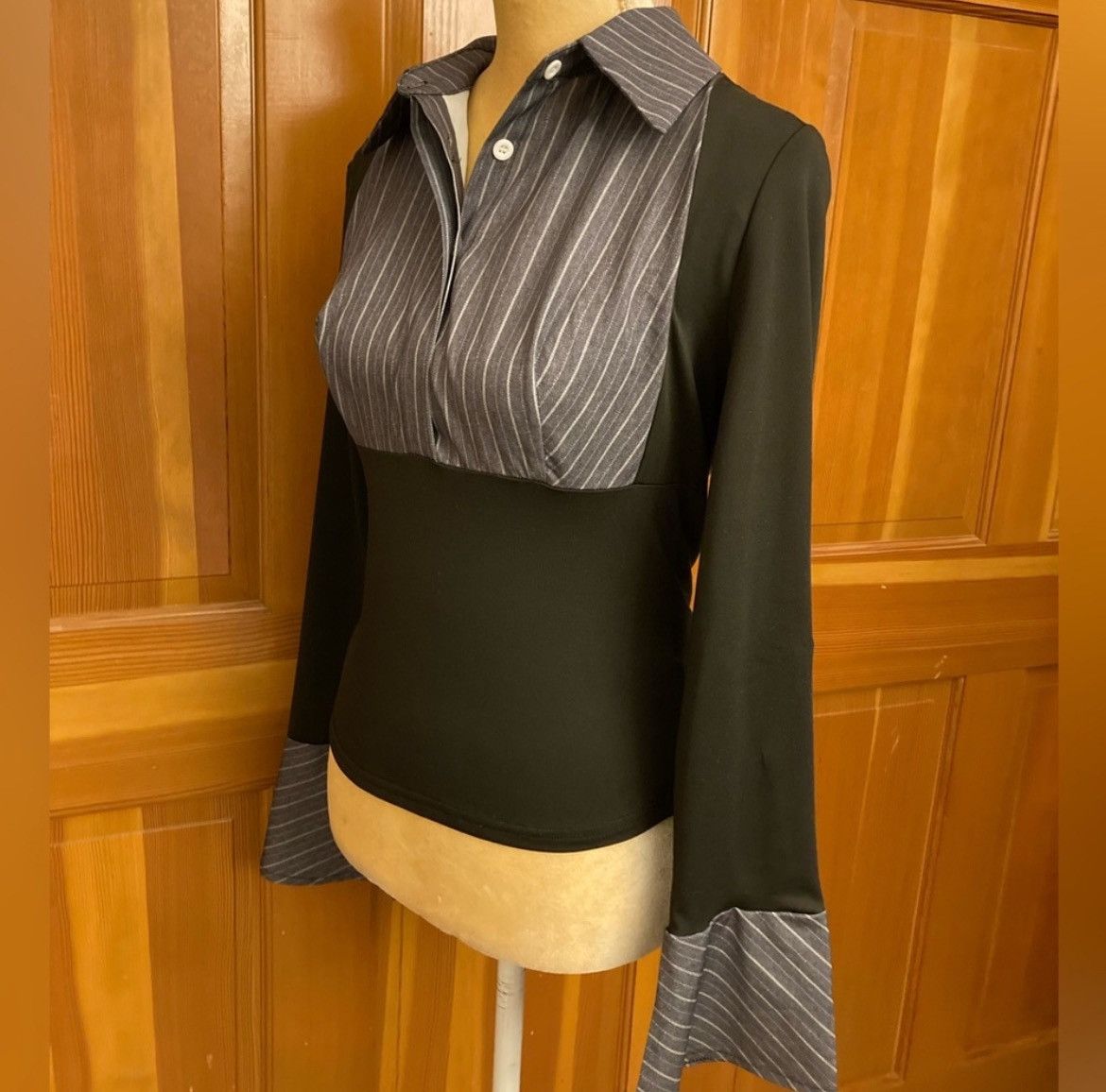 Designer × Other NWT, Lavishly Paris Women’s Cuffed Sleeve Pinstriped Blouse Size M / US 6-8 / IT 42-44 - 12 Thumbnail