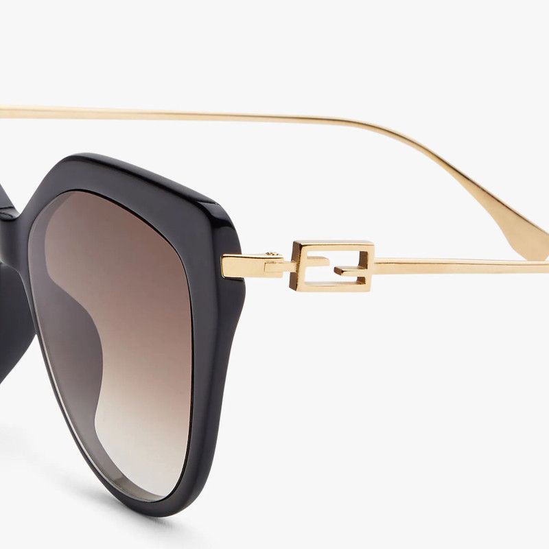 Fendi o1s1wg110526 Size: OS / Baguette Sunglasses in Black/Gold Size ONE SIZE - 3 Thumbnail