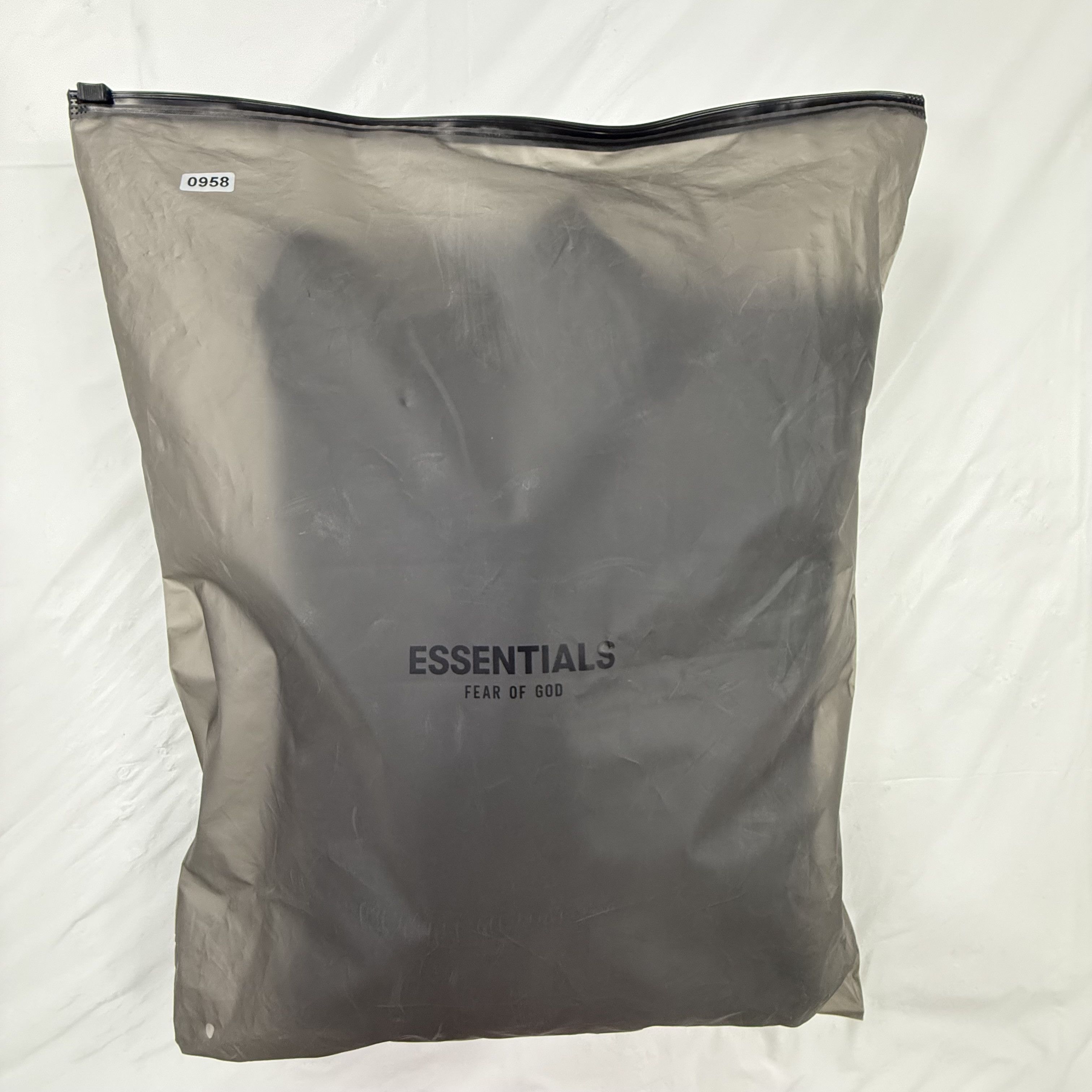 Essentials Fear of God Essentials Hoodie Relaxed Fit Pullover XL NWT Size US XL / EU 56 / 4 - 11 Thumbnail