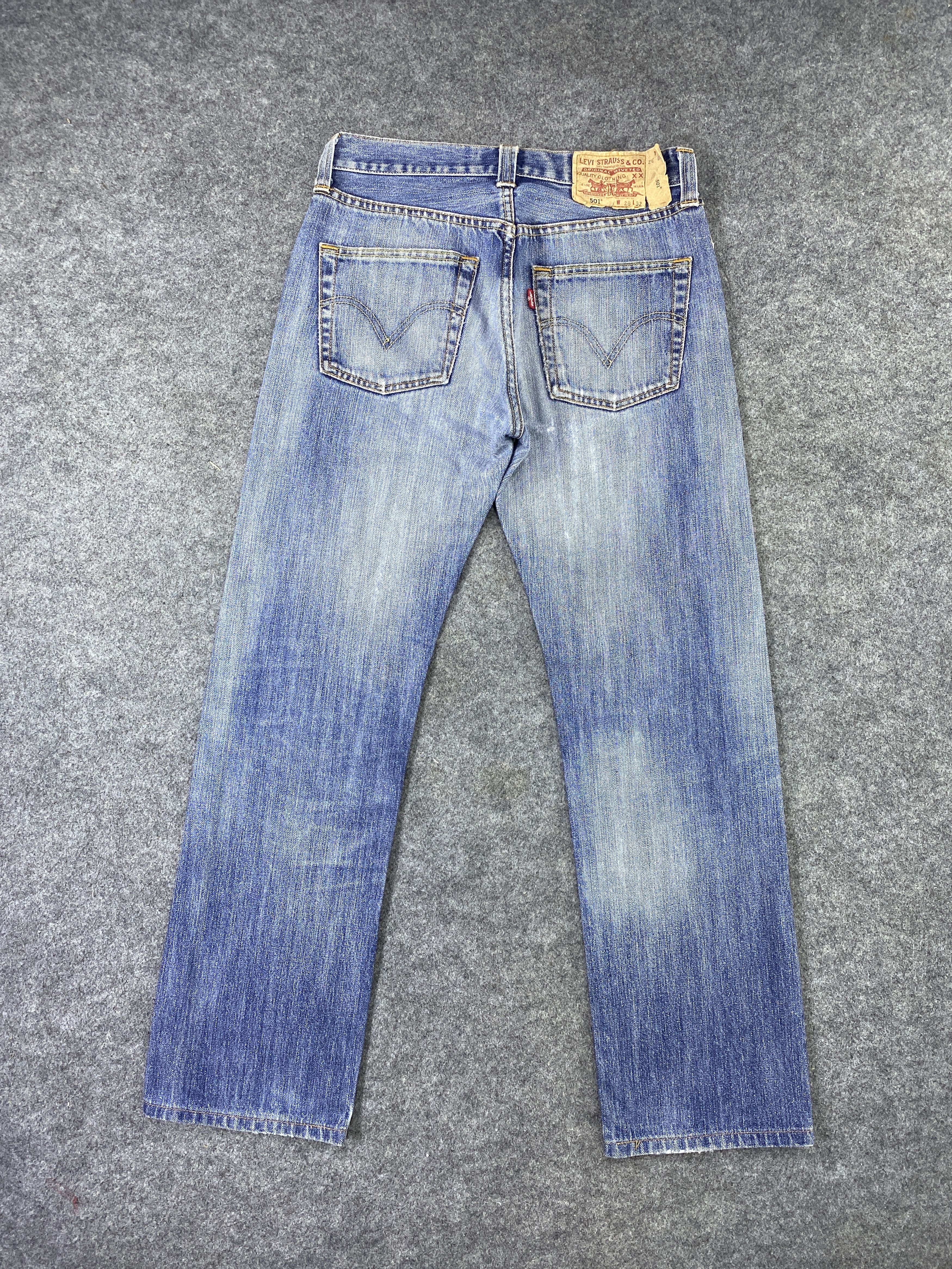 Levi's Vintage Levi's 501 Blue Wash Jeans - J966 Size US 29 - 2 Thumbnail