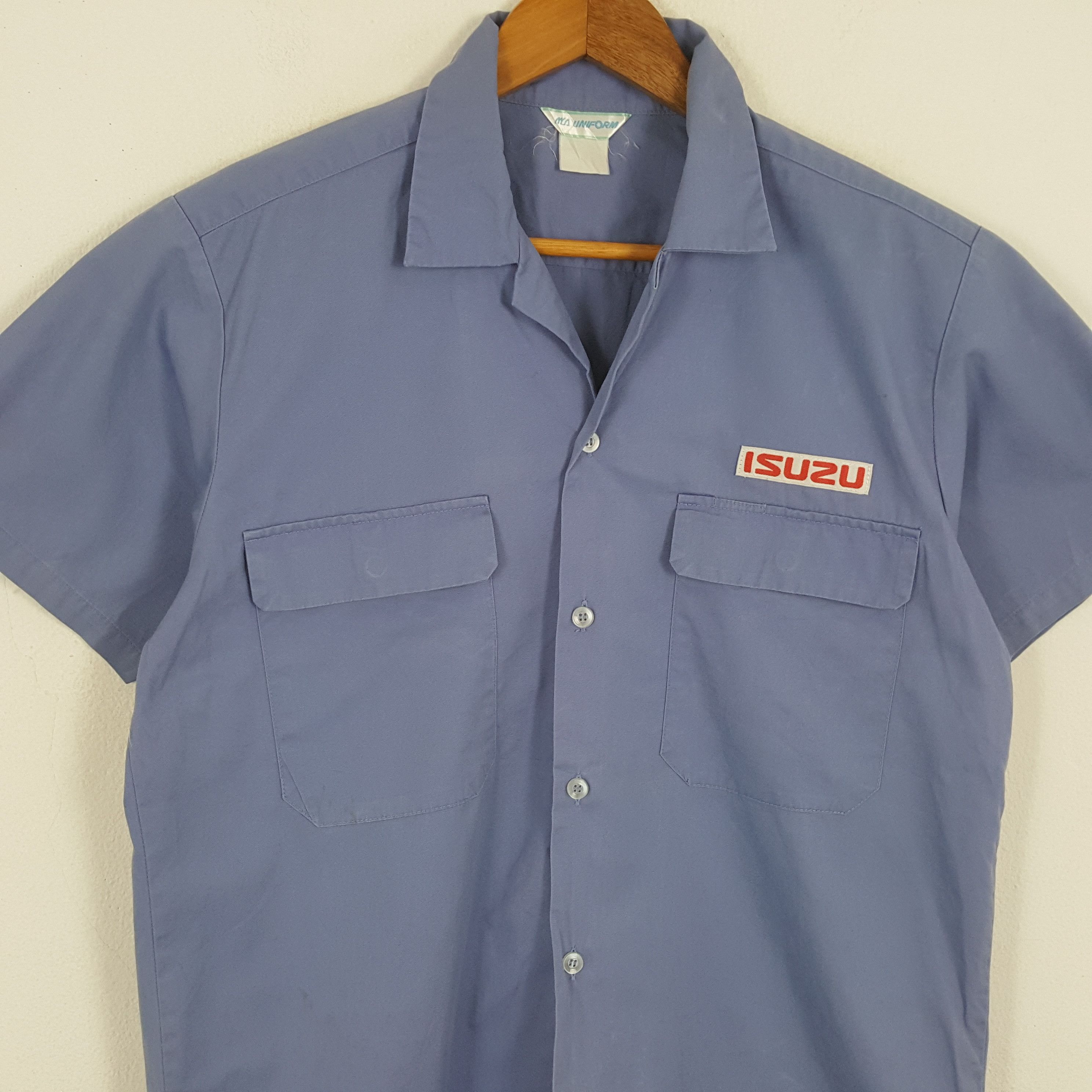 Vintage Vintage ISUZU Japanese Vehicles Motorsports Brand T-Shirts Size US L / EU 52-54 / 3 - 2 Thumbnail