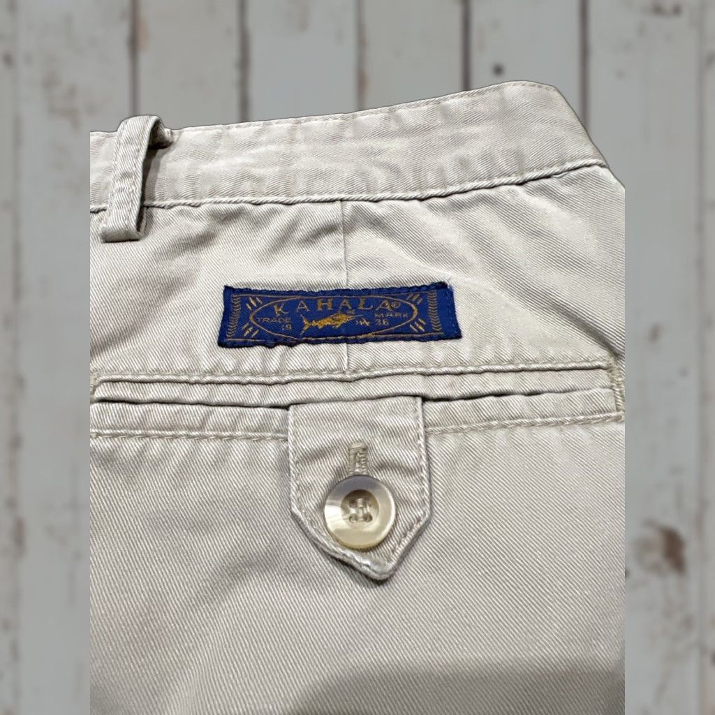 Vintage Kahala Men's Shorts 38 Beige Casual Cotton Pleated Front Chino Beach Travel Size US 38 / EU 54 - 1 Thumbnail