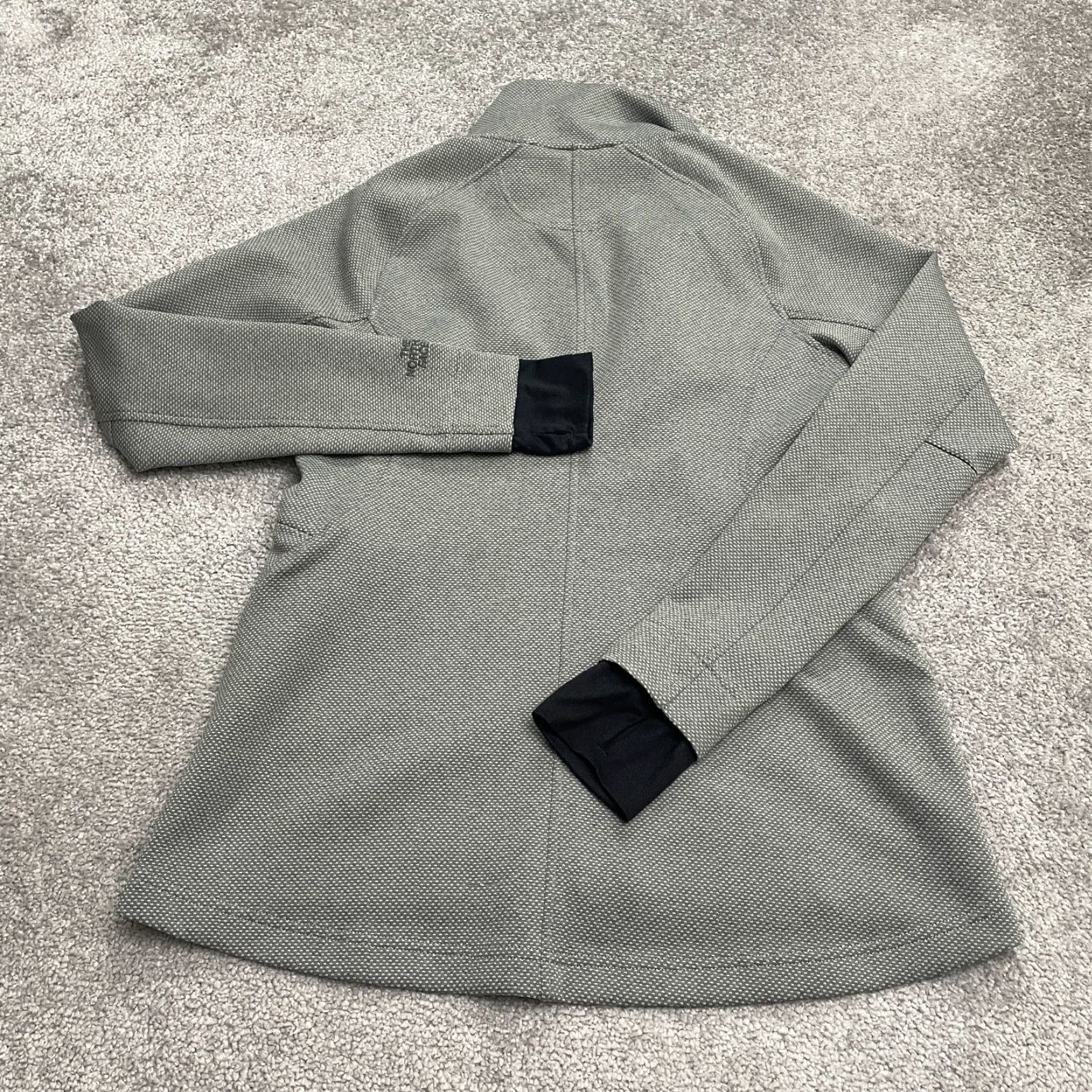 The North Face The North Face Active Jacket Women Small Gray Thumbholes Full Zip Pockets Outdoor Size S / US 4 / IT 40 - 2 Thumbnail
