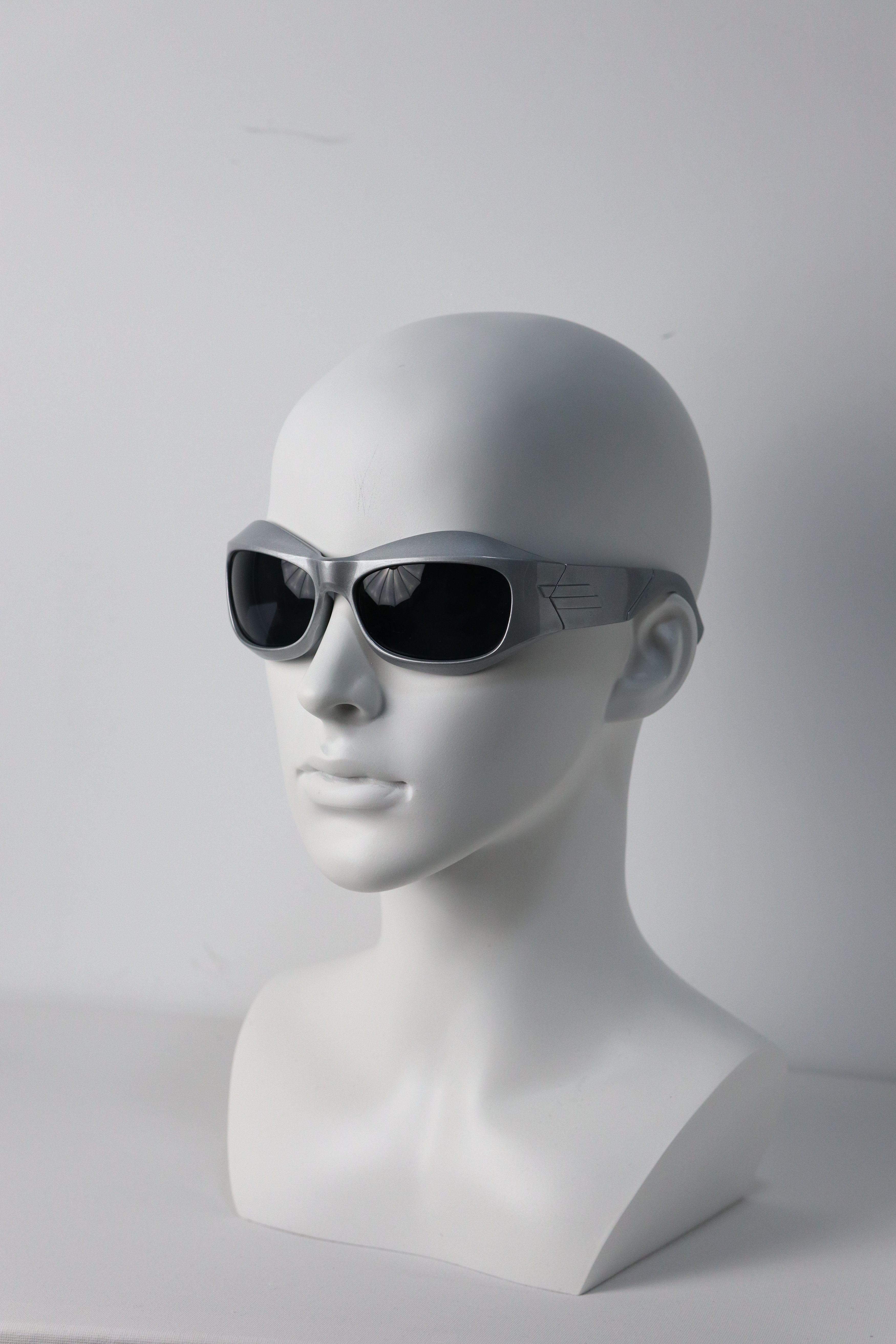 Japanese Brand Y2k Avant Garde Futuristic Silver Black Sunglasses Unisex OS Size ONE SIZE - 1 Thumbnail