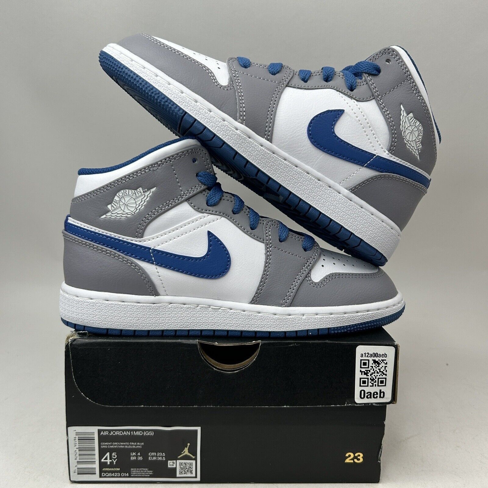 Nike Nike Air Jordan 1 Retro Mid “True Blue/Cement Grey” 2024 Size US 6 / IT 36 - 1 Thumbnail