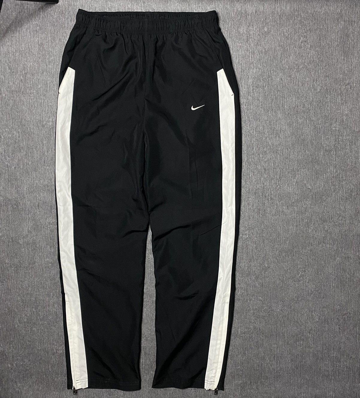 Nike × Vintage Vintage Nike nylon Track Pants y2k Size US 32 / EU 48 - 2 Thumbnail