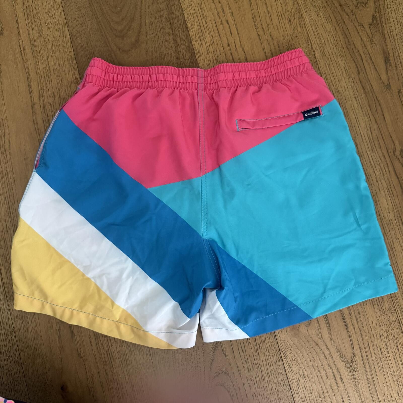 Chubbies Chubbies- Large 5.5" Colorblock Swim Trunks Size US 34 / EU 50 - 5 Thumbnail