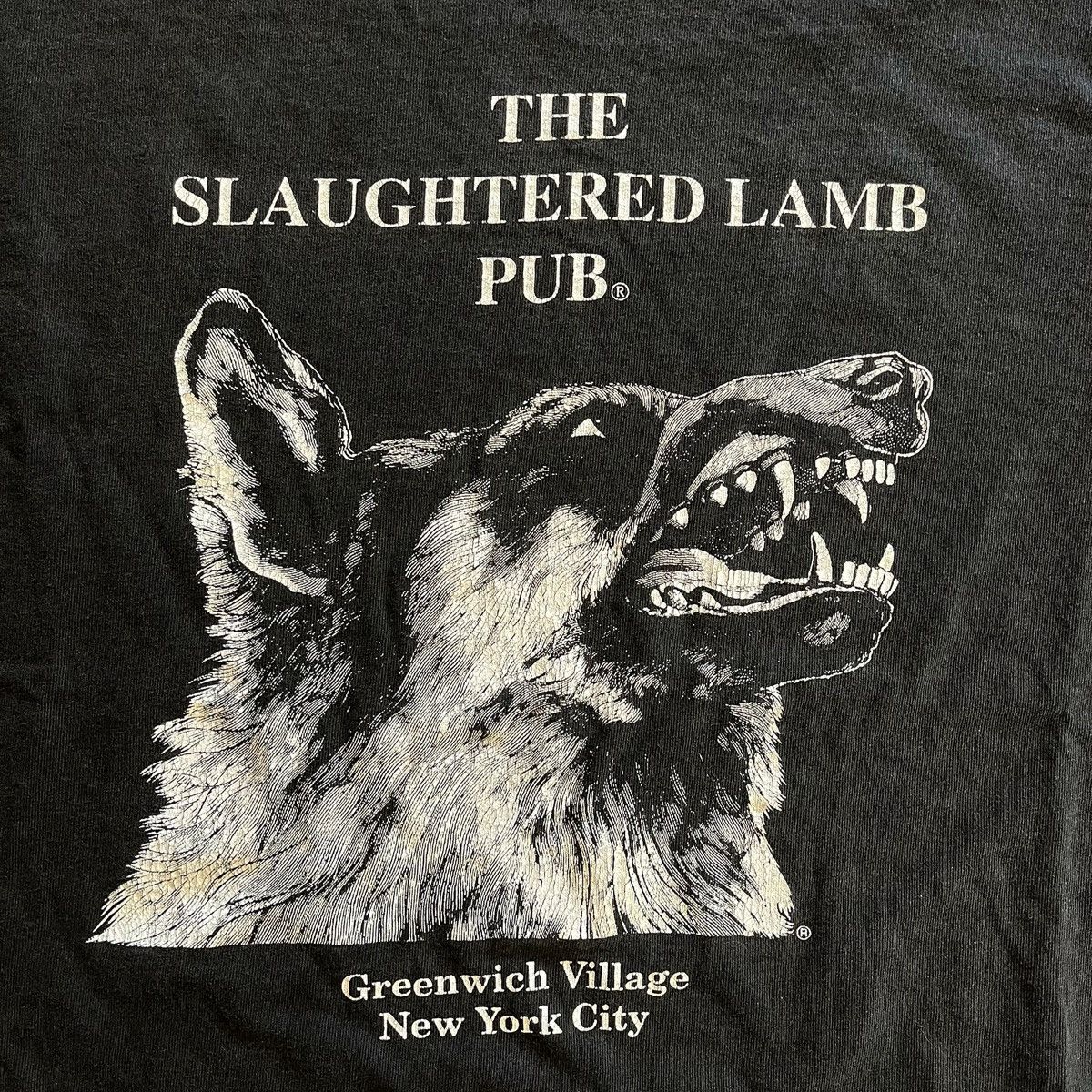 Vintage 1990s The Slaughtered Lamb Pub Tee Size US XL / EU 56 / 4 - 5 Thumbnail