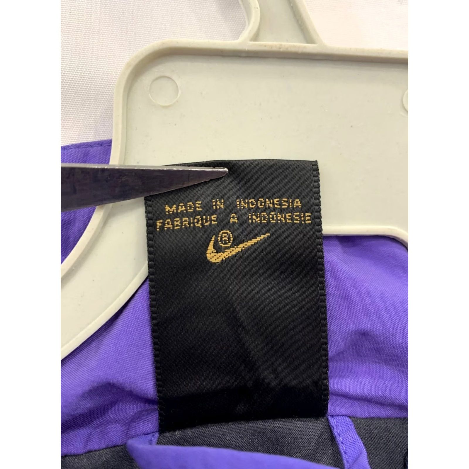 Nike VINTAGE Nike Premier Windbreaker Jacket Mens XL Purple Pink Black 90s Soccer Size US XL / EU 56 / 4 - 4 Thumbnail