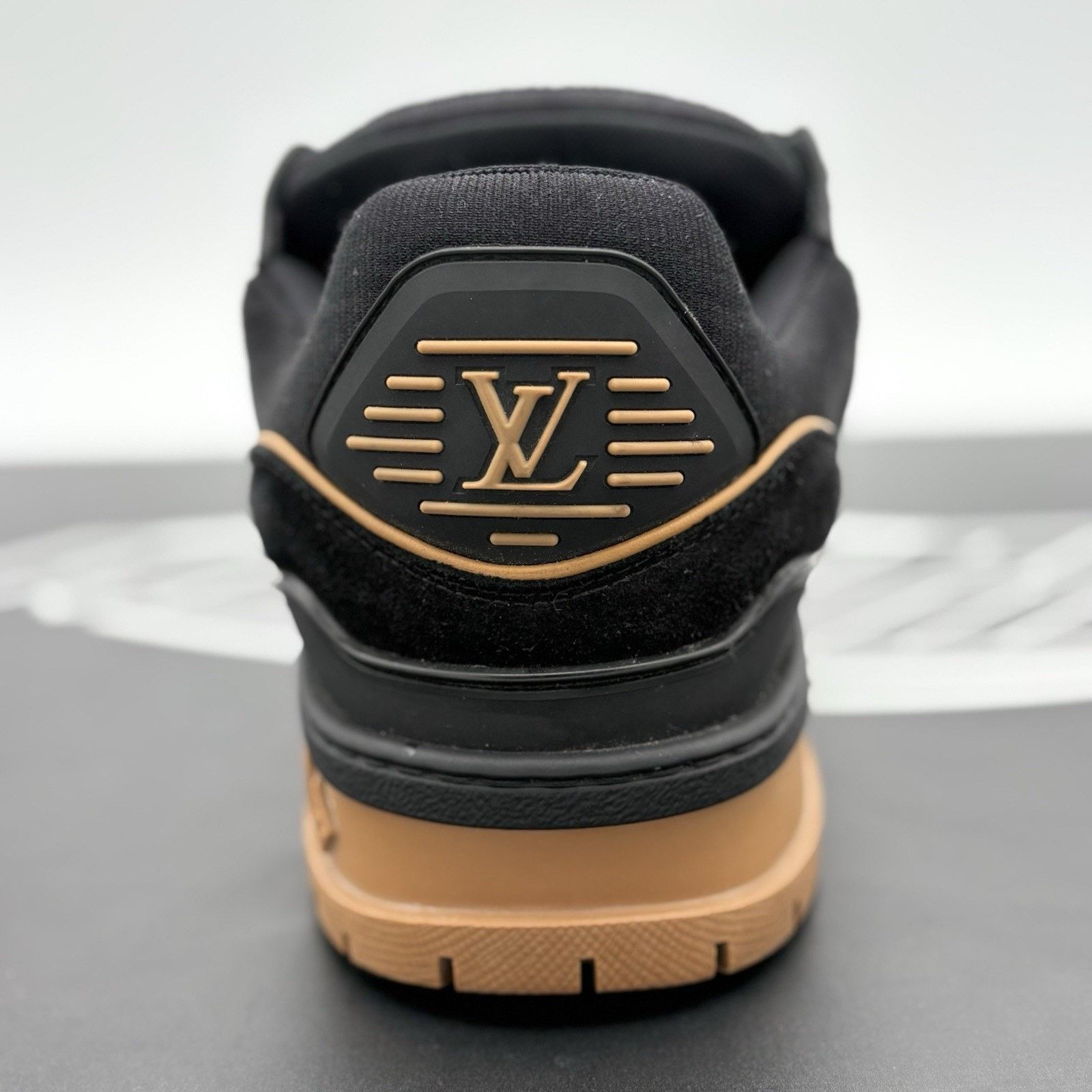 Louis Vuitton 9.5-10 Louis Vuitton Suede Maxi ' Black Brown ' | GOOD COND! Size US 9.5 / EU 42-43 - 9 Thumbnail
