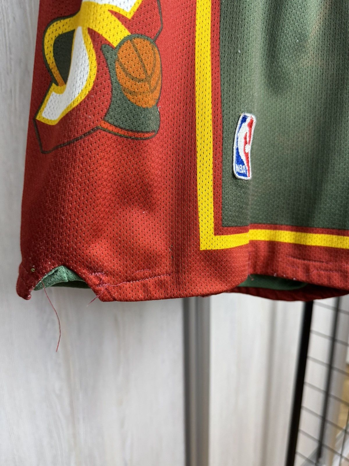 Champion 1998-1999 Seattle Supersonics Basketball Shorts Champion S Size US 30 / EU 46 - 7 Thumbnail
