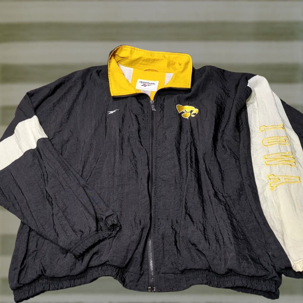 Reebok VINTAGE Reebok Track Suit University Of Iowa Hawkeyes Mens 2XL Black Caitlin Clark Track Jacket, Track Pants Set Size 48R - 1 Thumbnail
