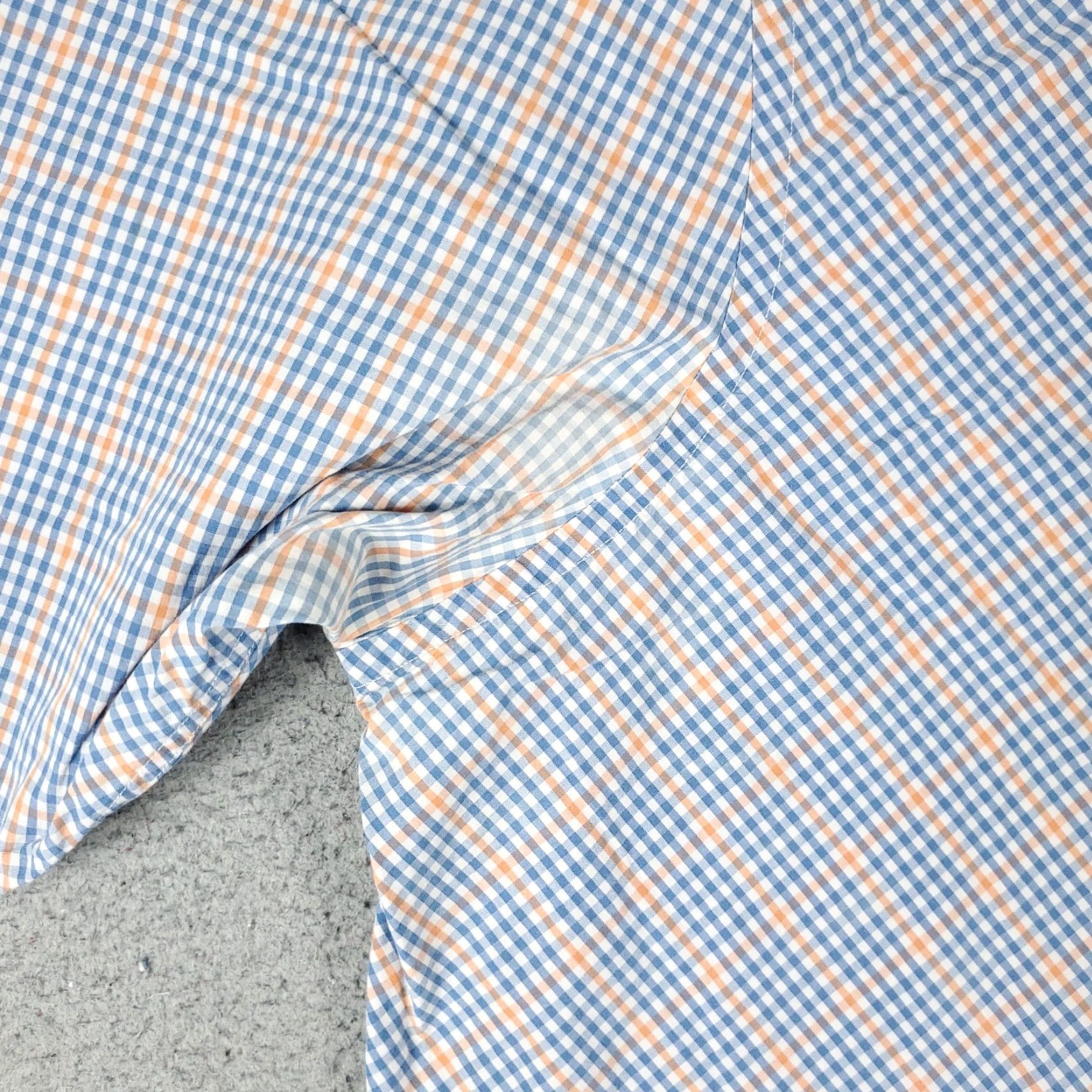 Tommy Hilfiger Tommy Hilfiger Blue Plaid Button-Up Shirt Men's Large Long Sleeve Casual Preppy Size US L / EU 52-54 / 3 - 3 Thumbnail