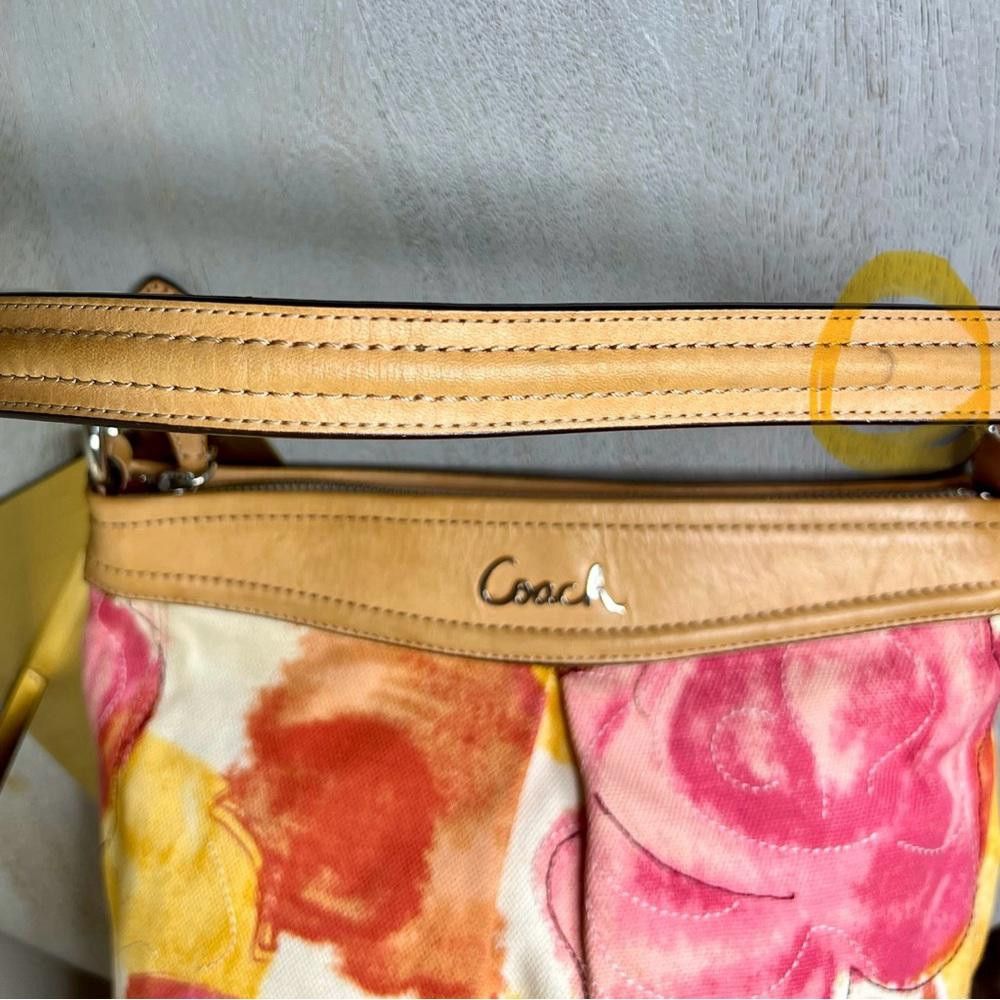 Coach Coach Ashley Hippie Floral Canvas Watercolor Bag Size ONE SIZE - 10 Thumbnail