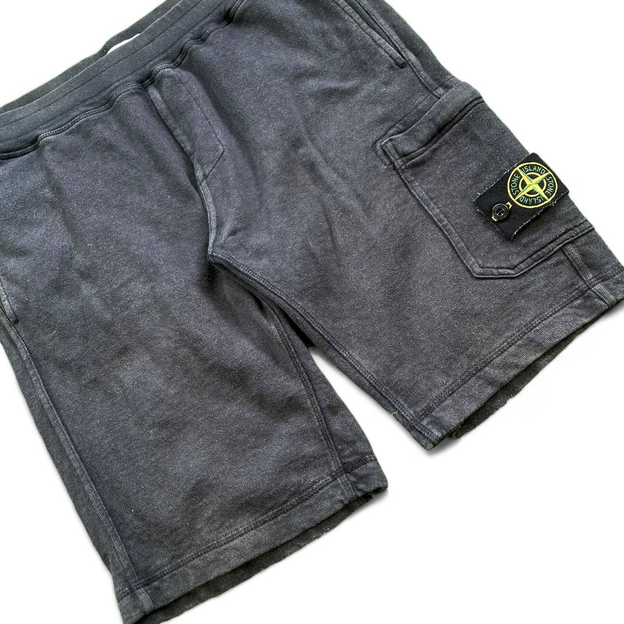 Stone Island Washed Dyed Bermuda Shorts Size US 32 / EU 48 - 4 Thumbnail