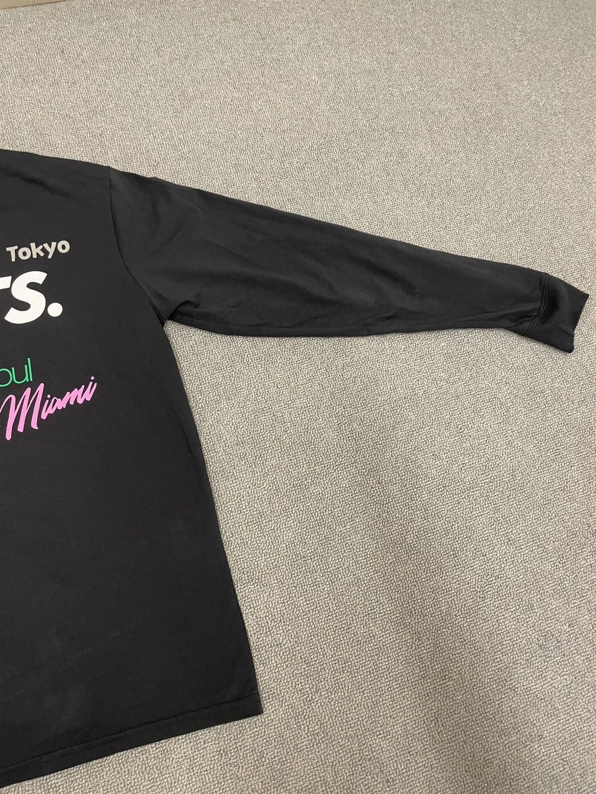 Kith Kith Treats World Tour Logo Long Sleeve Tee Size US M / EU 48-50 / 2 - 7 Thumbnail