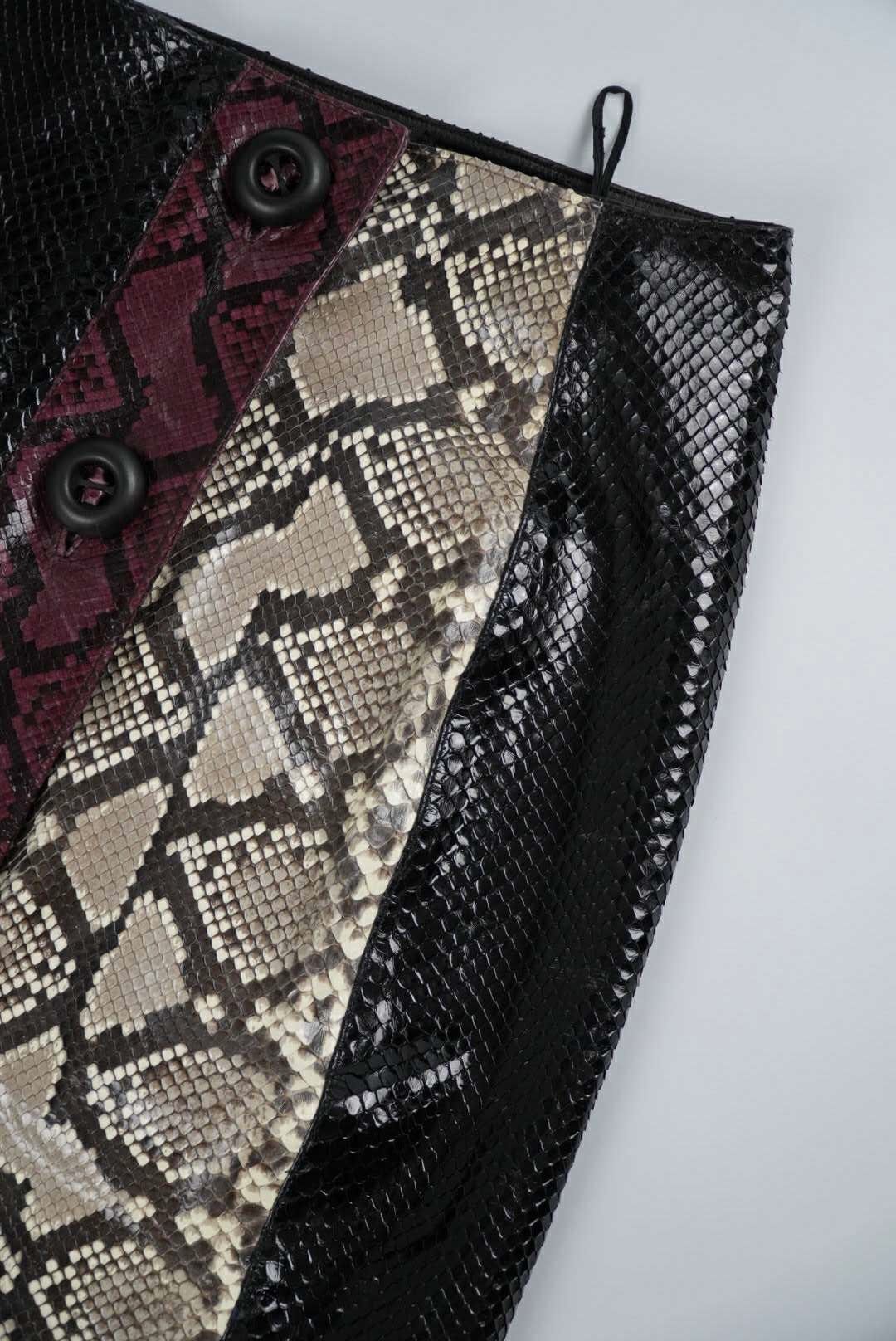 Prada Prada Python Skirt Size 28" / US 6 / IT 42 - 4 Thumbnail