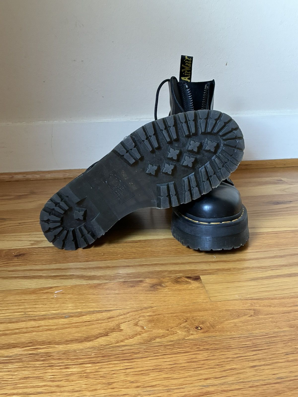 Dr. Martens Dr. Martens Jarrick Ii Laced Leather Platform Boots Size US 10 / EU 43 - 6 Thumbnail