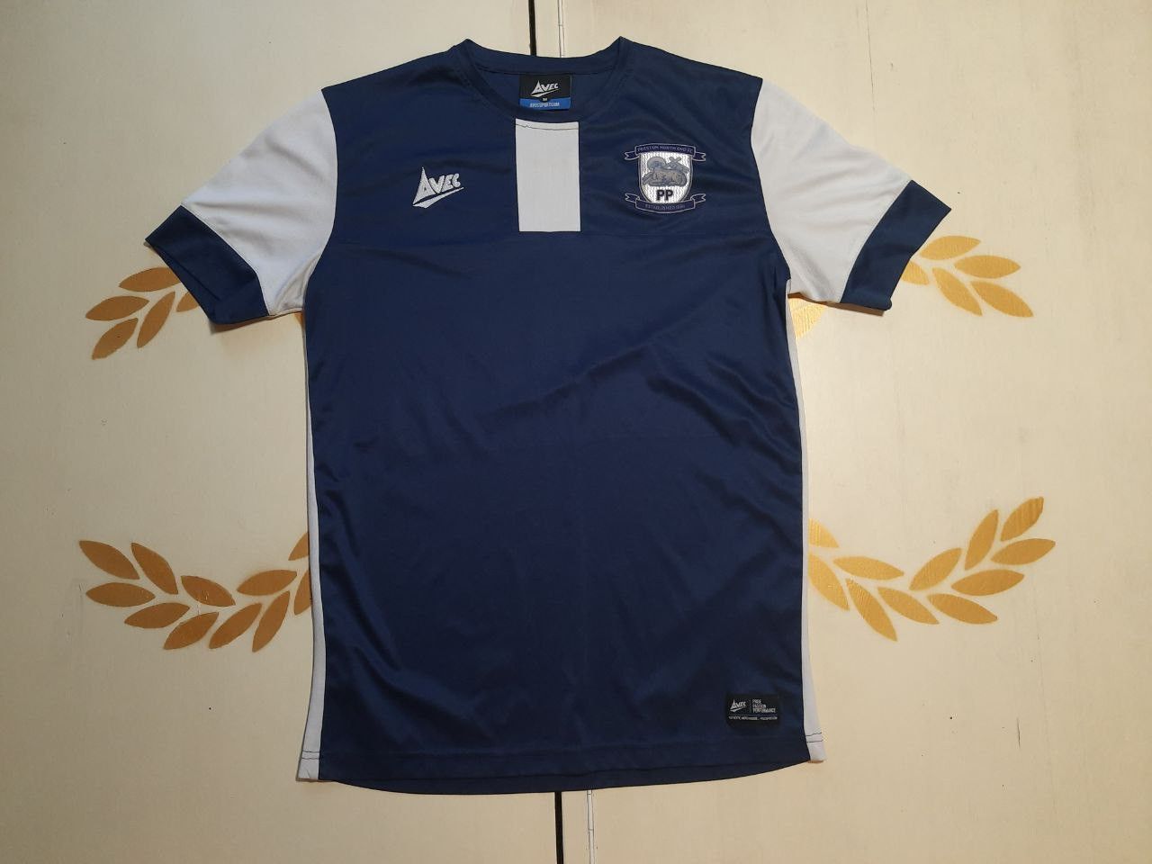 Other Avec Preston North End FC Training Jersey 2018-2019 Size US M / EU 48-50 / 2 - 2 Thumbnail
