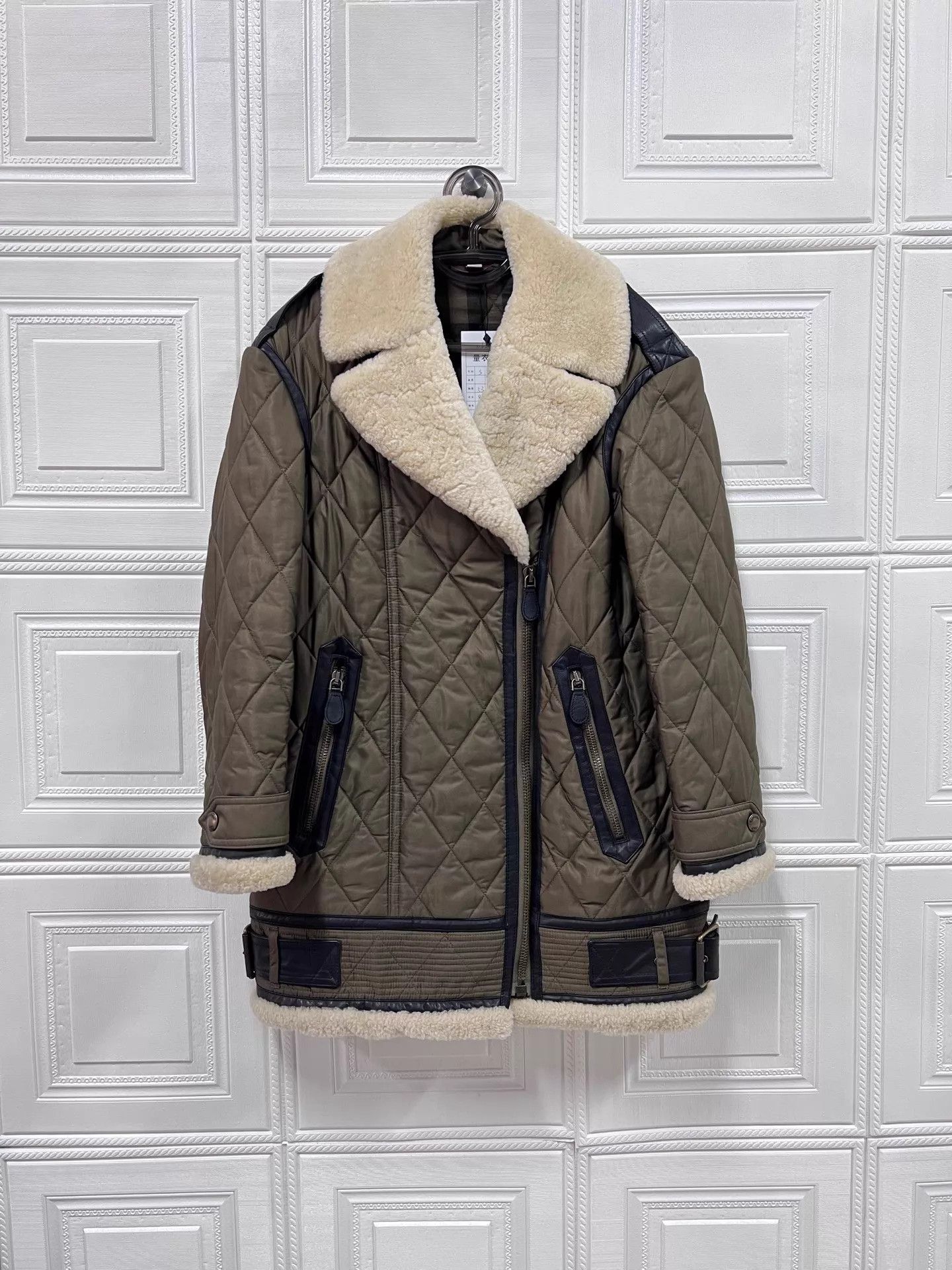 Burberry Burberry Check Lamb Wool Padded Jacket Size S 99 New Size S / US 4 / IT 40 - 1 Thumbnail