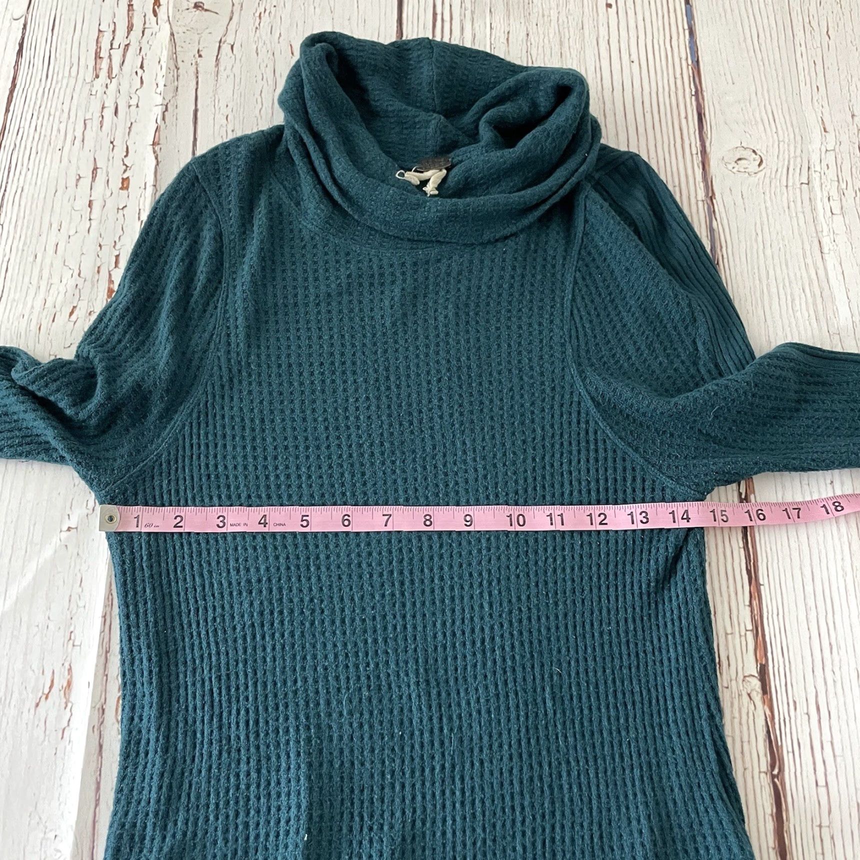 Vintage We The Free Flowy Turtleneck Long Sleeve Sweater Women's XS Green Size XS / US 0-2 / IT 36-38 - 5 Thumbnail