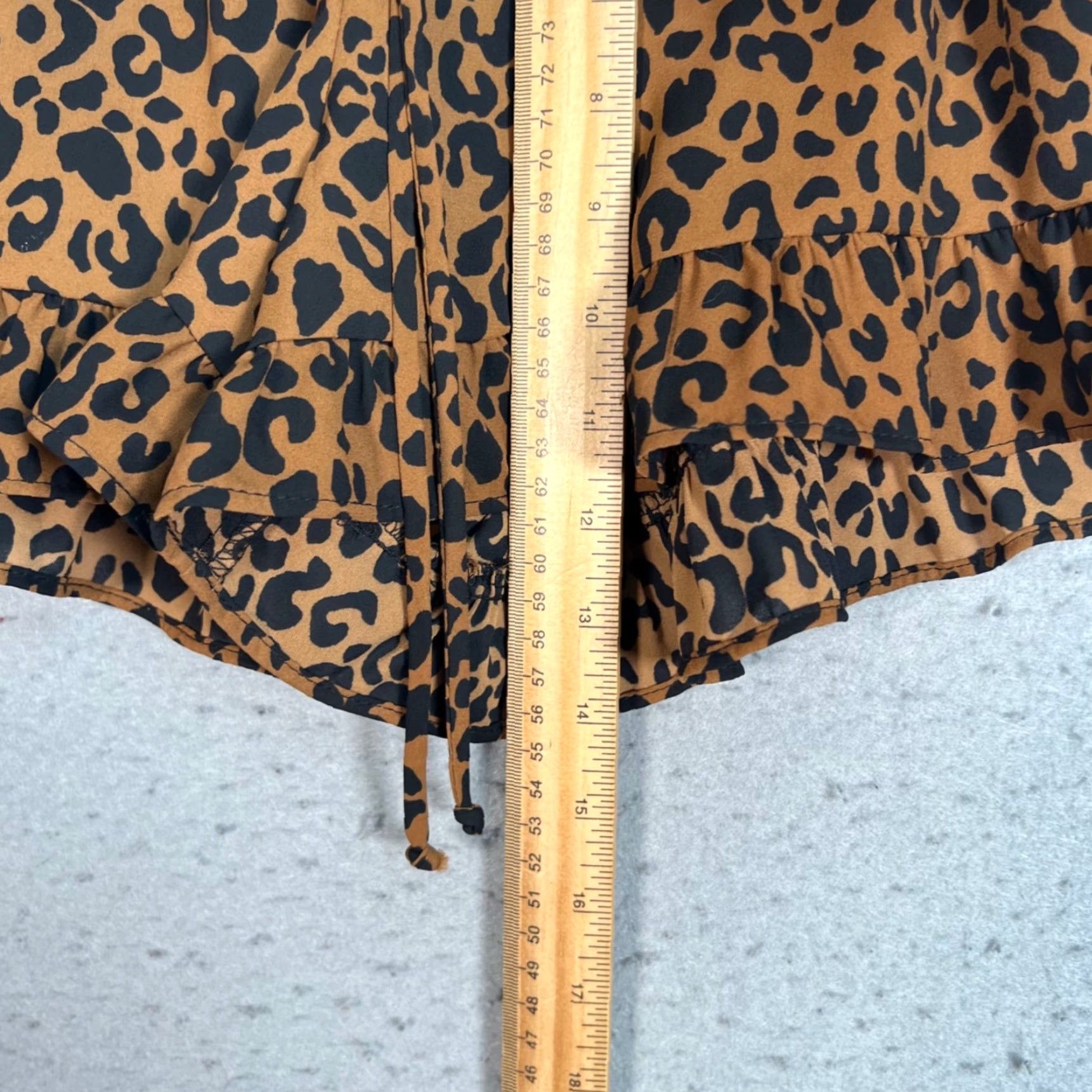 Vintage Sienna Sky Womens Small Brown & Black Leopard Print Ruffle Hem Shorts NEW! Size 28" / US 6 / IT 42 - 6 Thumbnail