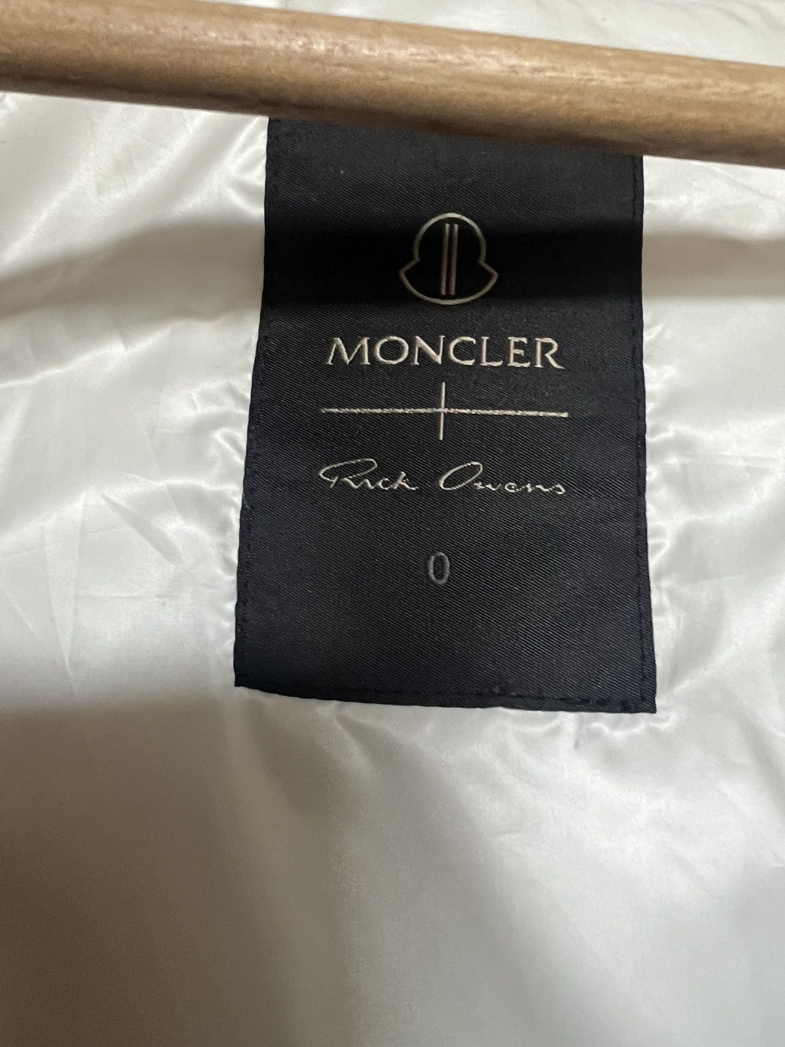 Moncler × Rick Owens Rick Owens x Moncler White Radiance Peter Bomber Jacket sz 0 Size US XS / EU 42 / 0 - 10 Thumbnail