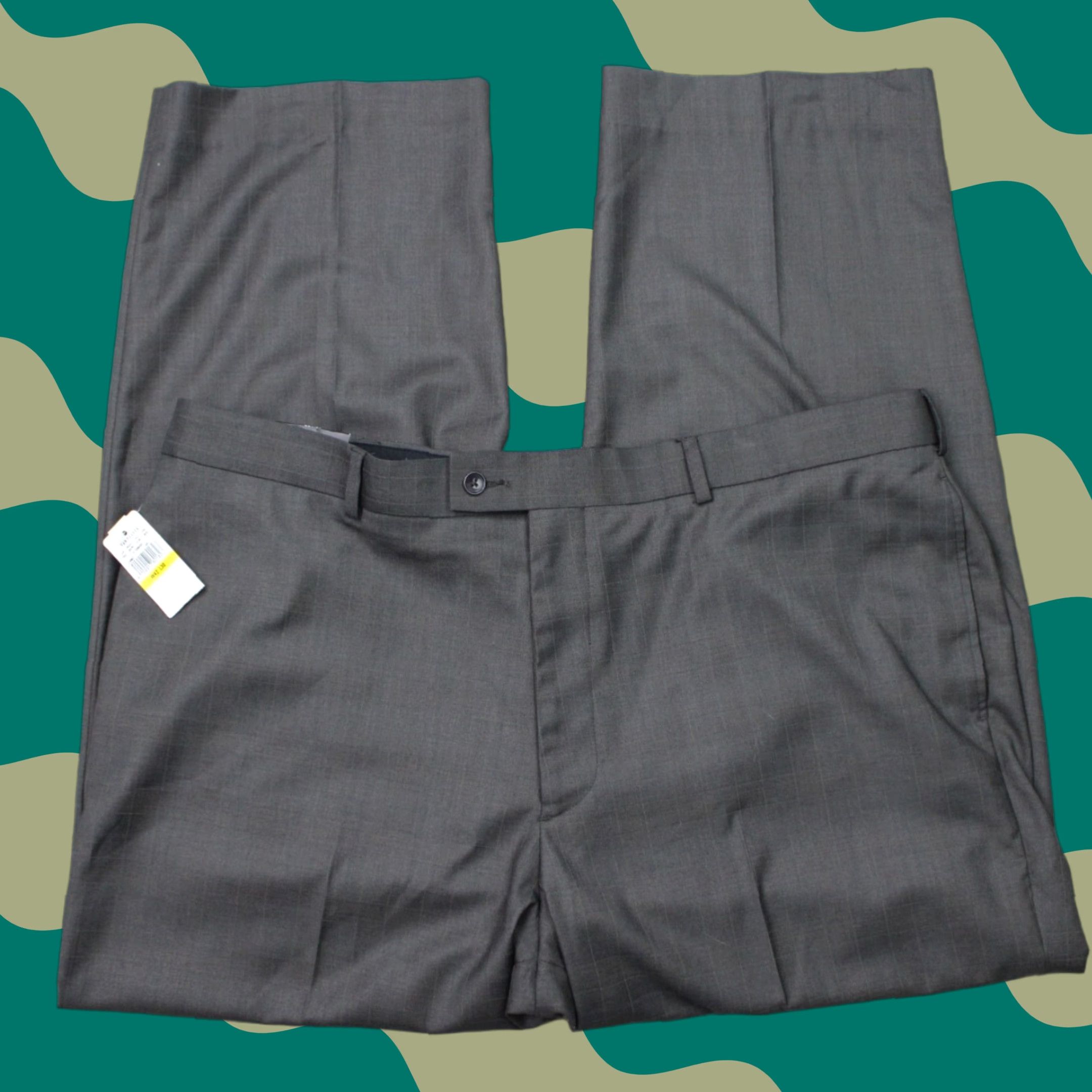 Van Heusen Van Heusen Dress Pants Men 42x30 Gray Check Flat Front Wrinkle Resistant Size US 42 / EU 58 - 1 Thumbnail