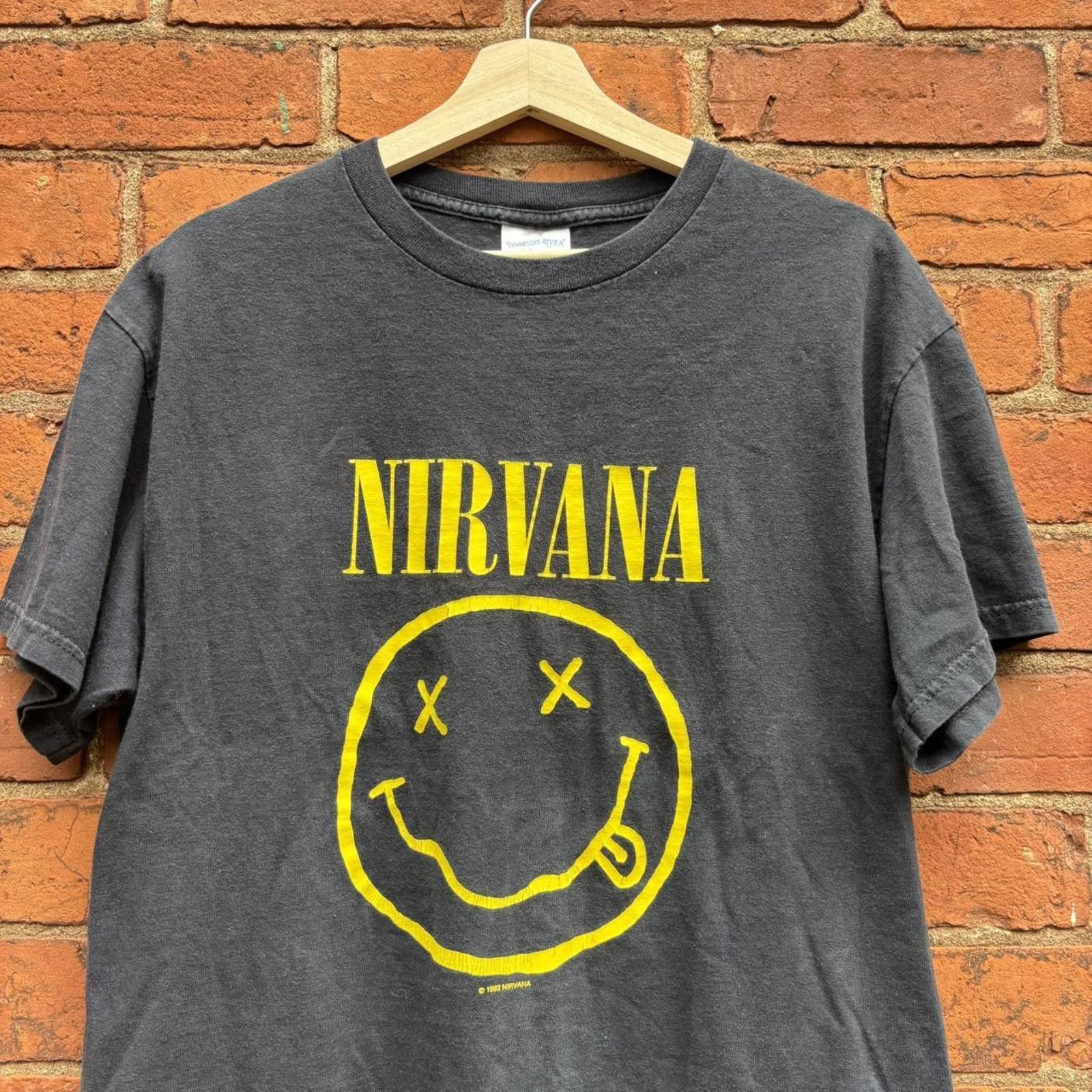 Other Vintage nirvana smiley t shirt 00s L Size US L / EU 52-54 / 3 - 2 Thumbnail