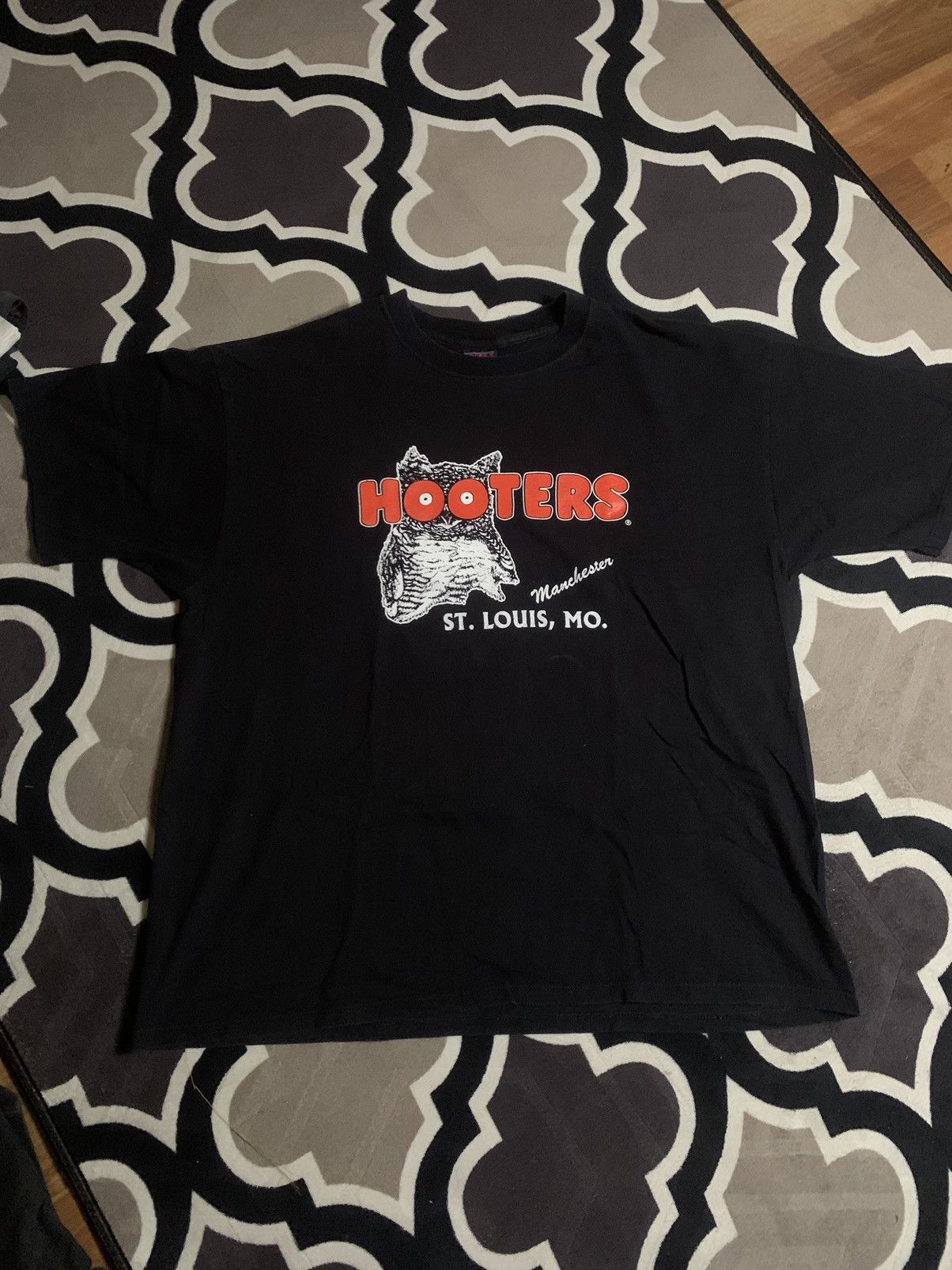 Vintage Vintage Hooters Size US XL / EU 56 / 4 - 1 Thumbnail