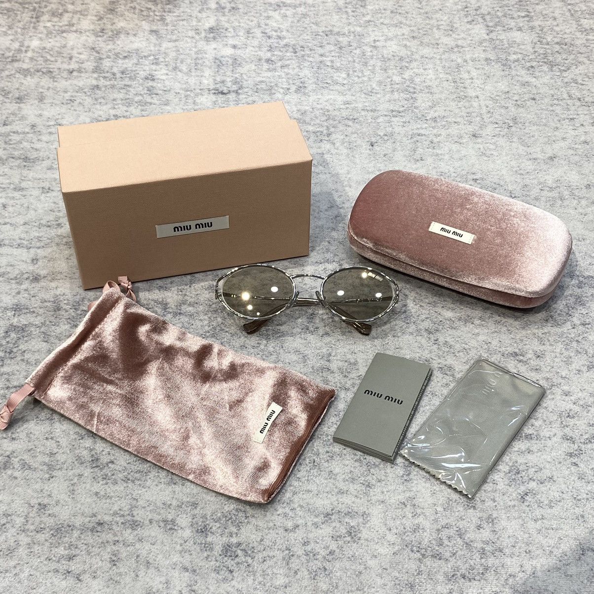 Miu Miu MIU MIU MU 52YS 1BC10F SUNGLASSES Size ONE SIZE - 13 Thumbnail