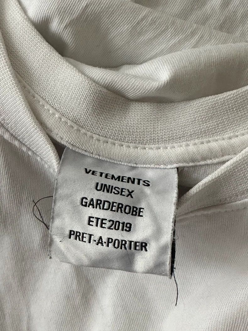 Vetements Vetements 19ss Target Short Sleeve Size US XS / EU 42 / 0 - 3 Thumbnail
